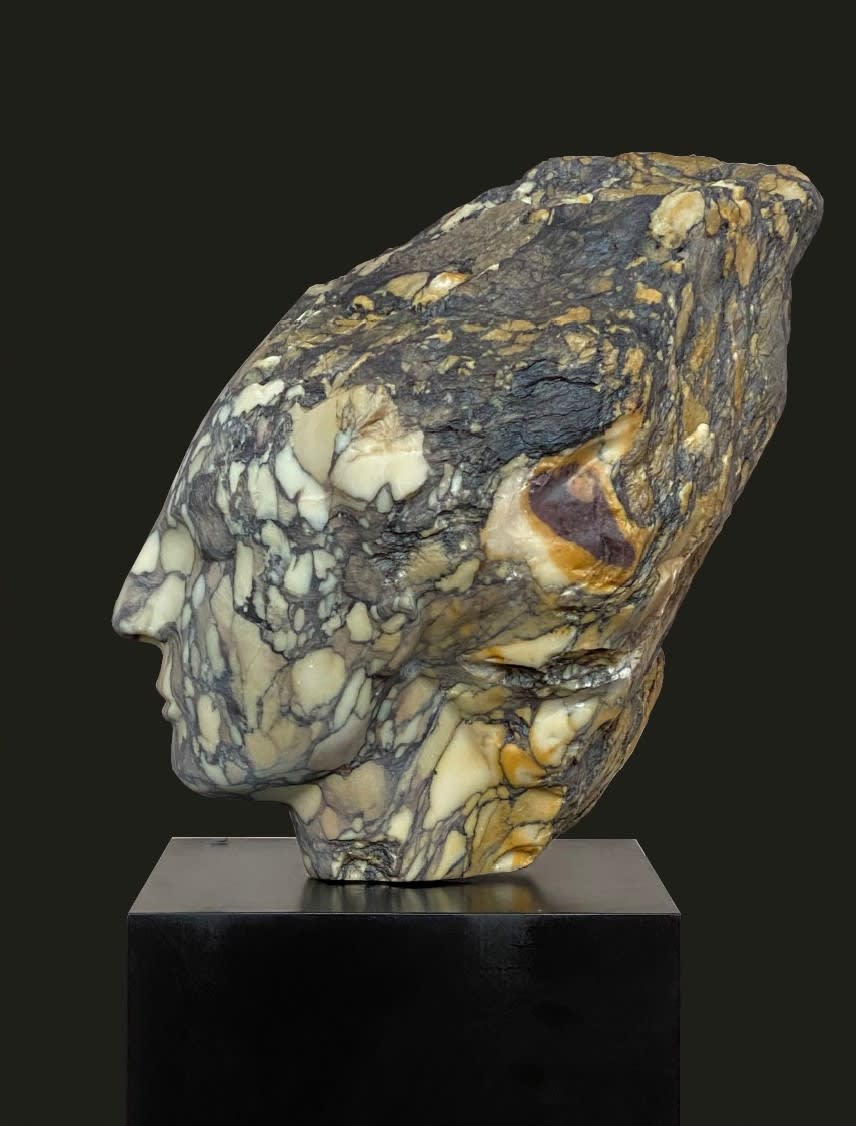 Emily Young, Leto, 2021