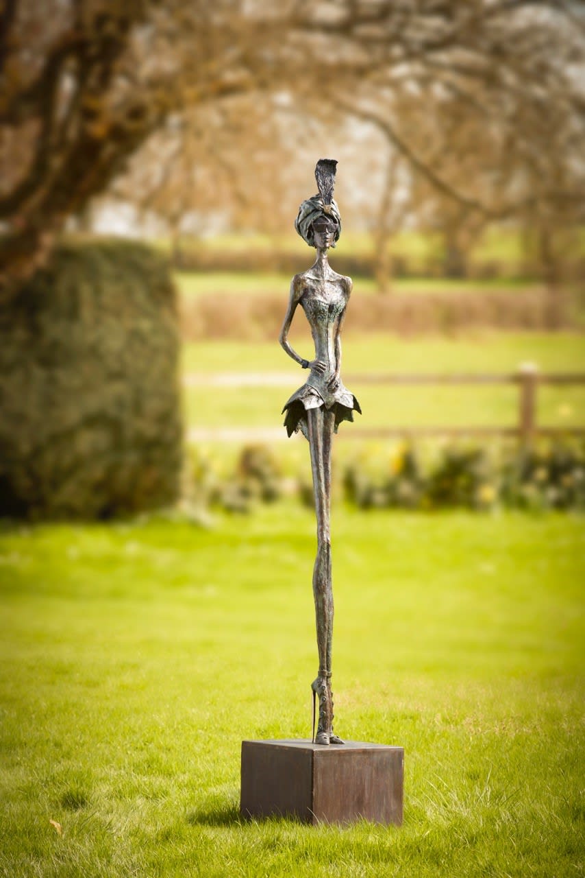 Sara Ingleby-Mackenzie, MAHARANI