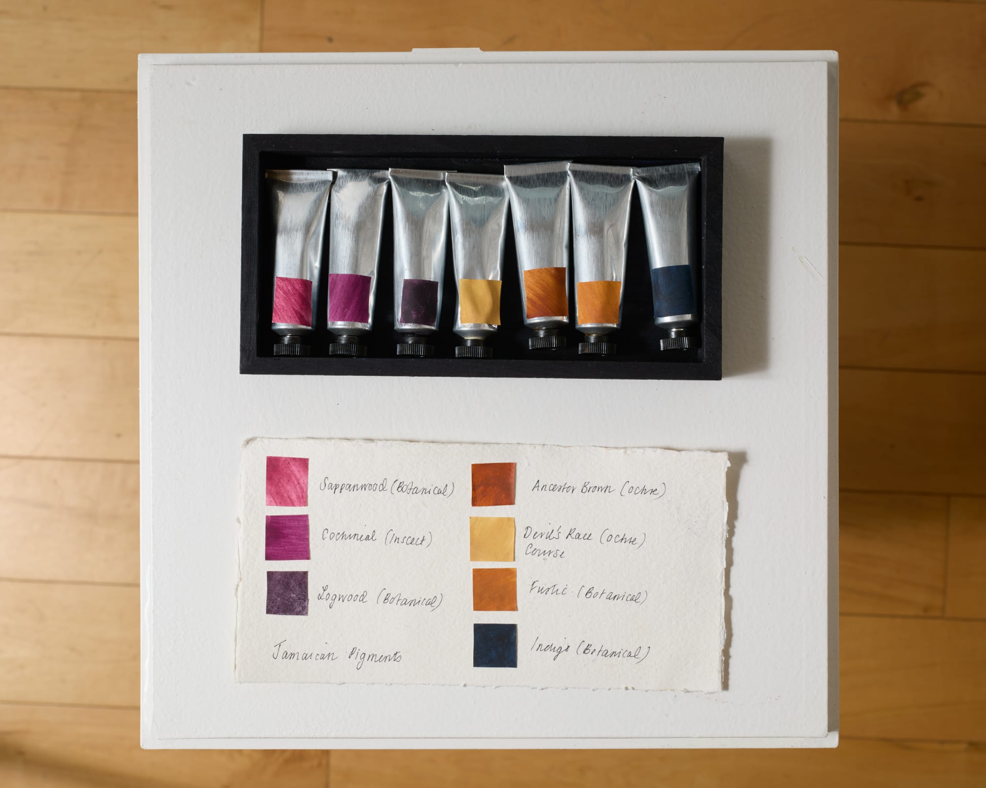 Lucille Junkere, Pigment Set, 2022