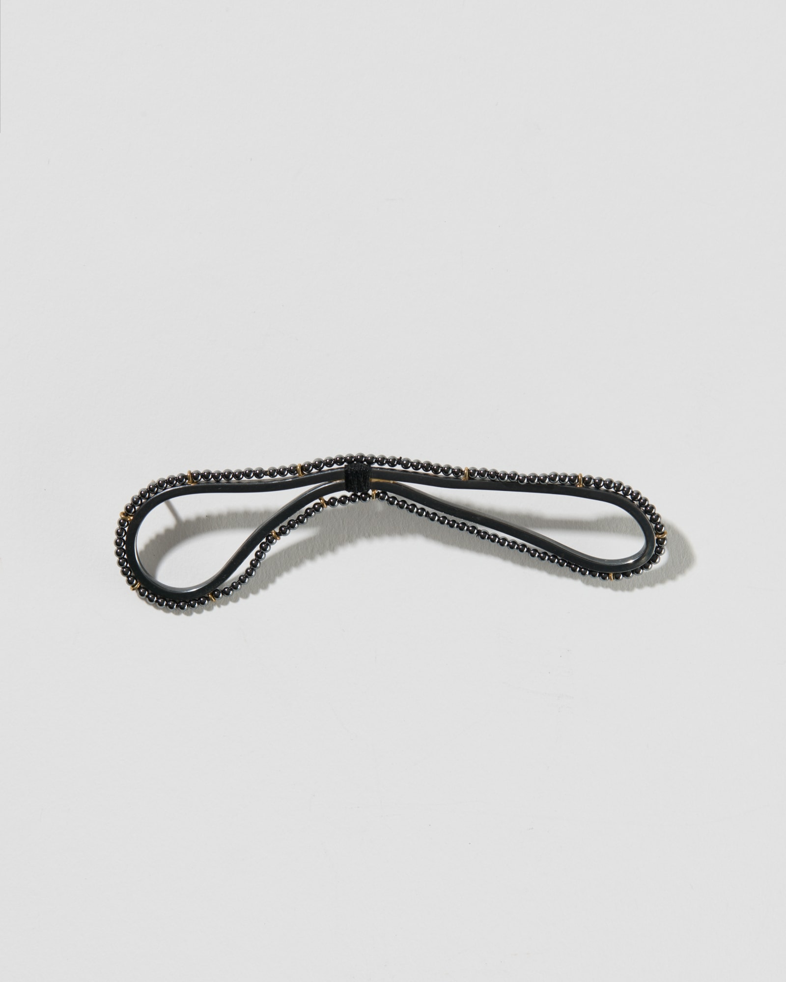 Caroline Gore, encircle brooch, 2011