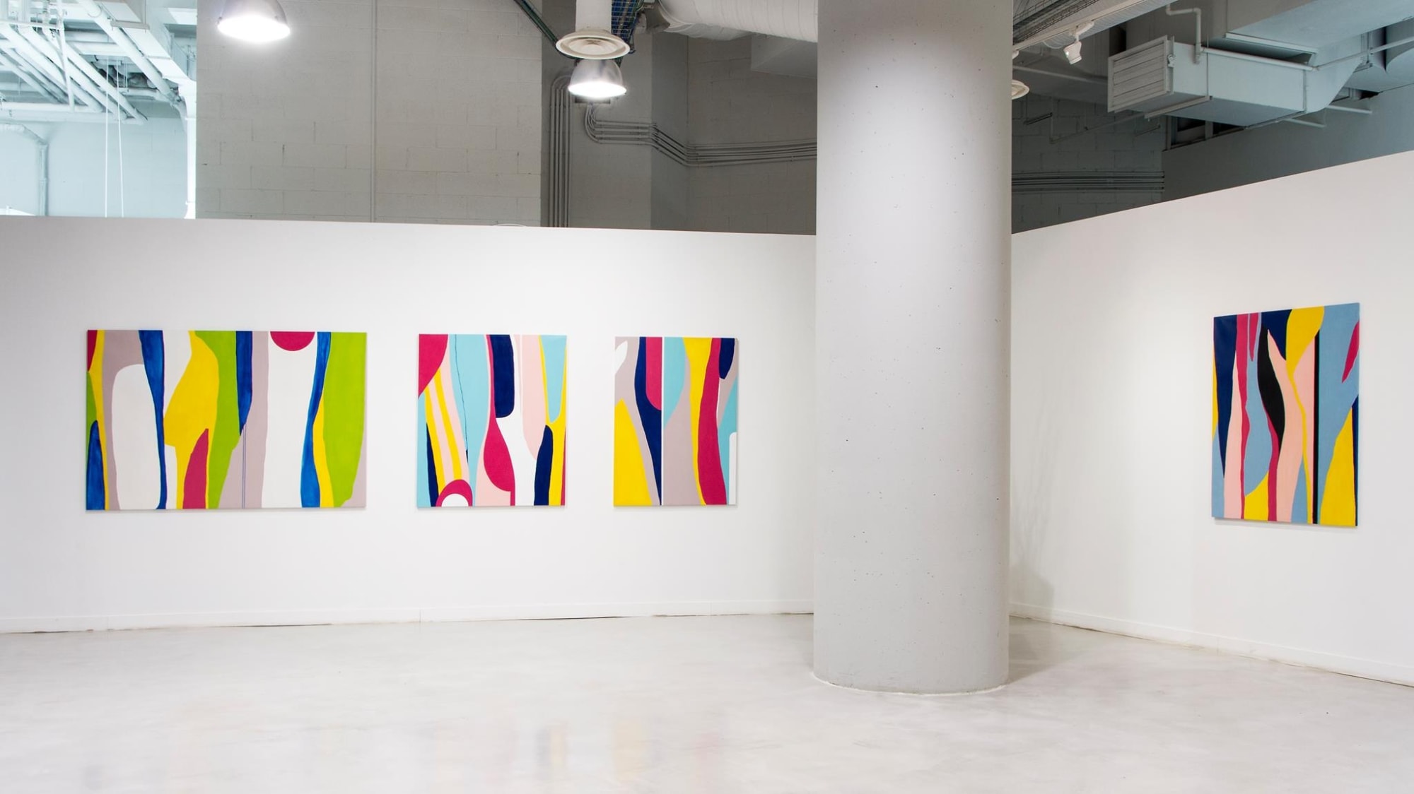 Giulio Zanet: Still nothing – ABC-ARTE Contemporary art Gallery – 2015 L'infallibilità dell'errore, 2015, smalto su tela, 130 x 195 cm Cadere, 2015, smalto su tela, 130 x 110 cm Senza titolo, 2015, smalto e acrilico su tela, 130 x 100 cm Chi volteggia, 2015, smalto e acrilico su tela, 130 x 100 cm Veduta installazione