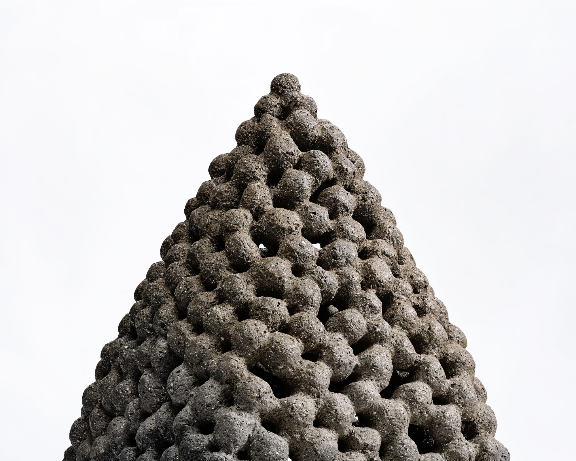 Eiji Uematsu, Stars in the Garden, 2020, Clay