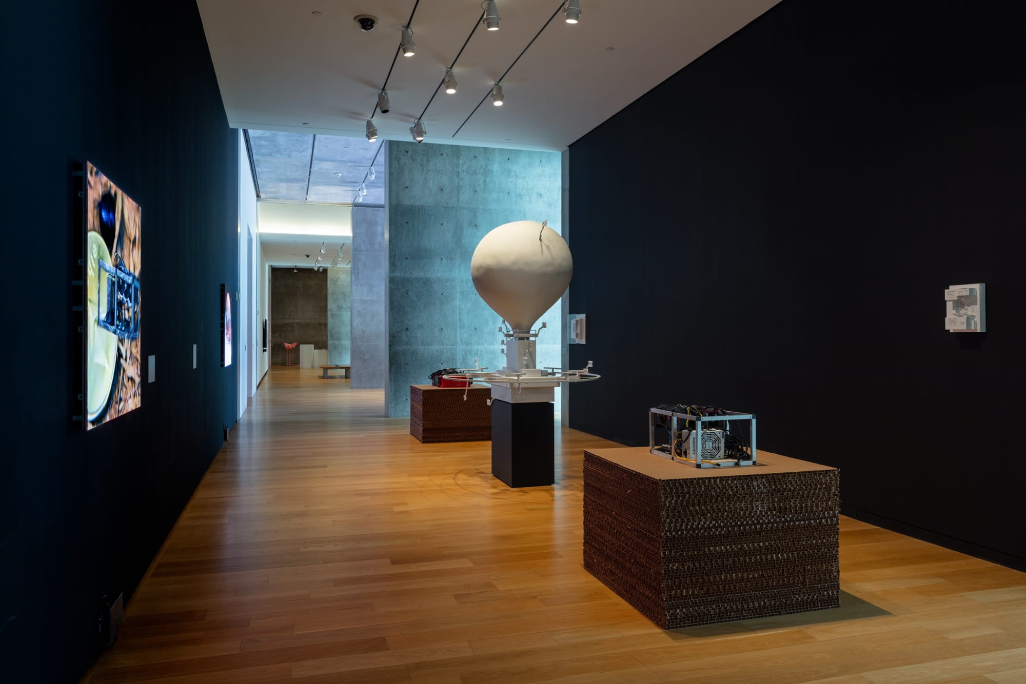 I'll Be Your Mirror: Art and the Digital Screen, 2023 Installation view The Modern Art Museum of Fort Worth, Texas Photography by Kevin Todora