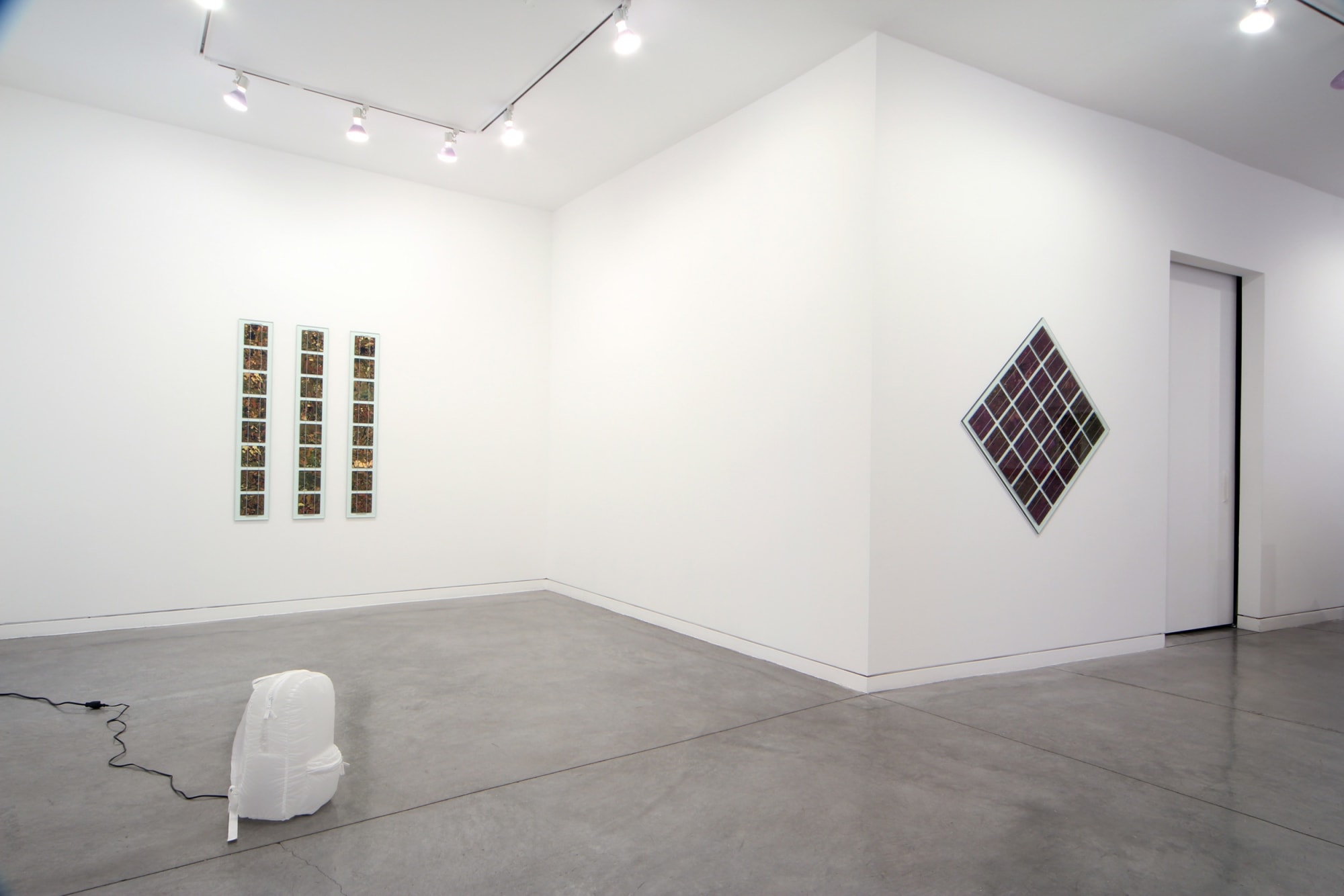 Zarouhie Abdalian, Keller/Kosmas (Aids 3-d), Matt Sheridan Smith, 2011 Installation view