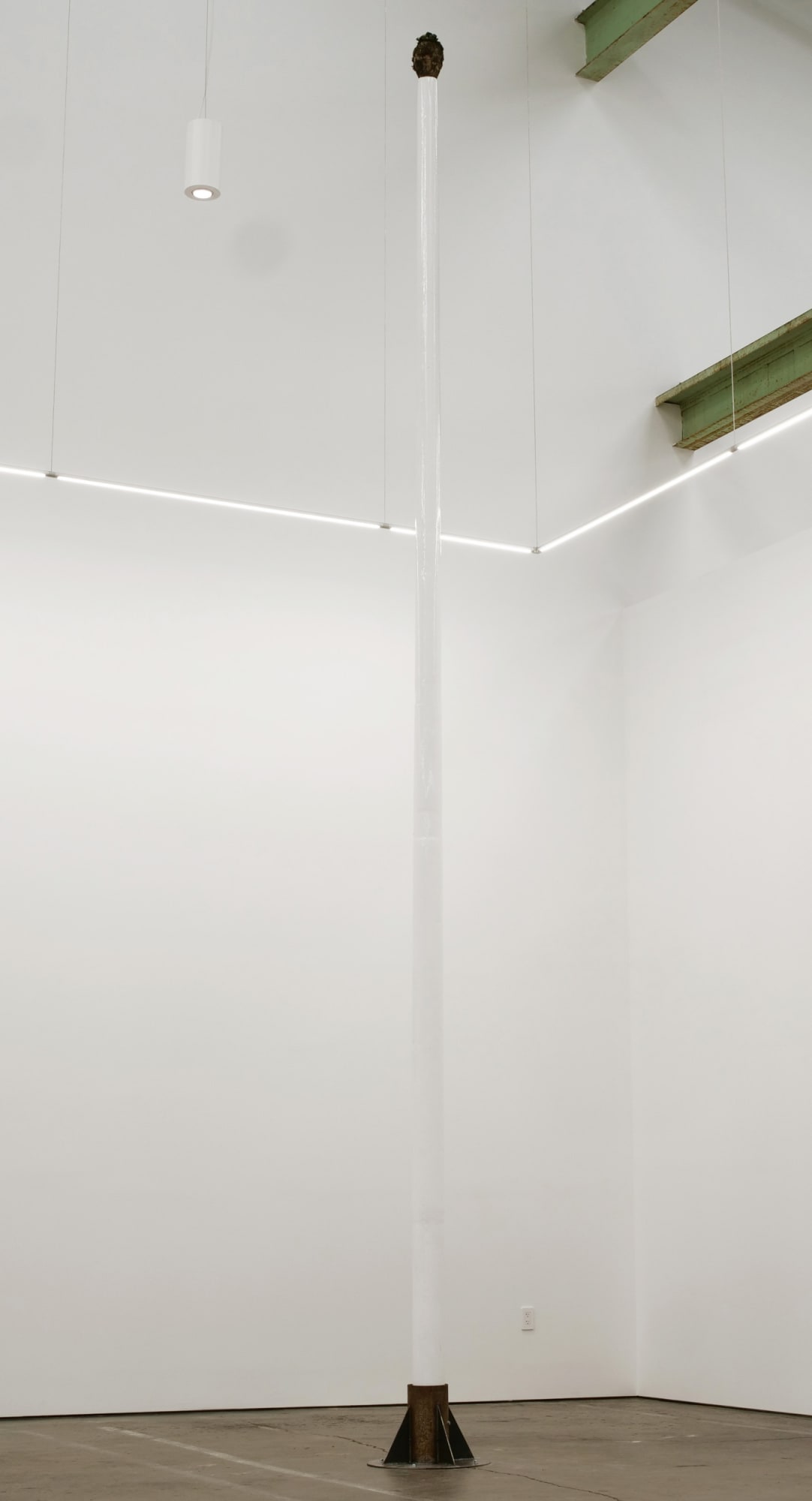 Will Rogan The obscurity of the mid day twilight, 2018 Marine paint, mast, ceramic, sea life 20 1/2 x 21 x 21 in 52.1 x 53.3 x 53.3 cm