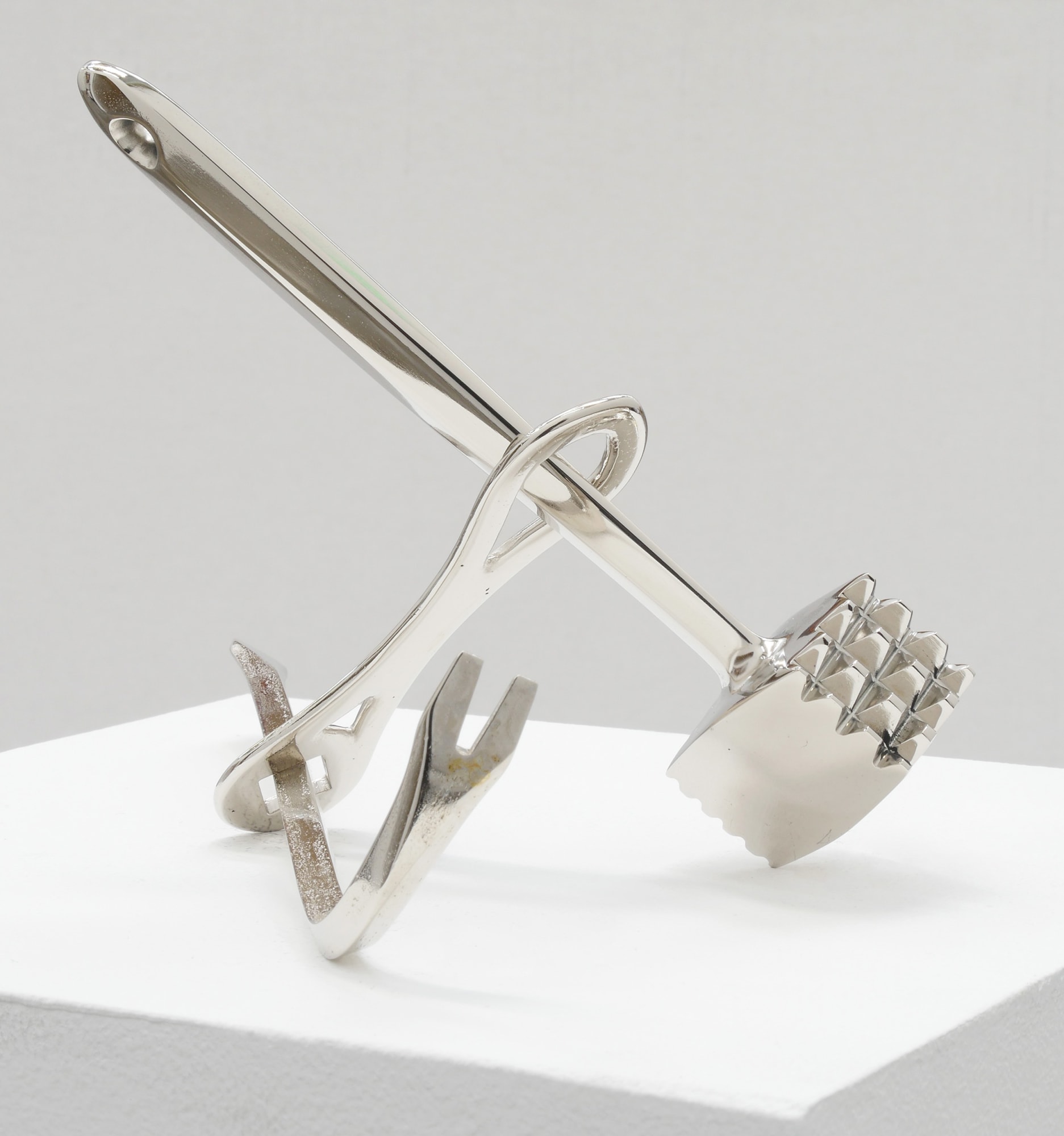 Zarouhie Abdalian Joint (v), 2016 Mirrored hand tools