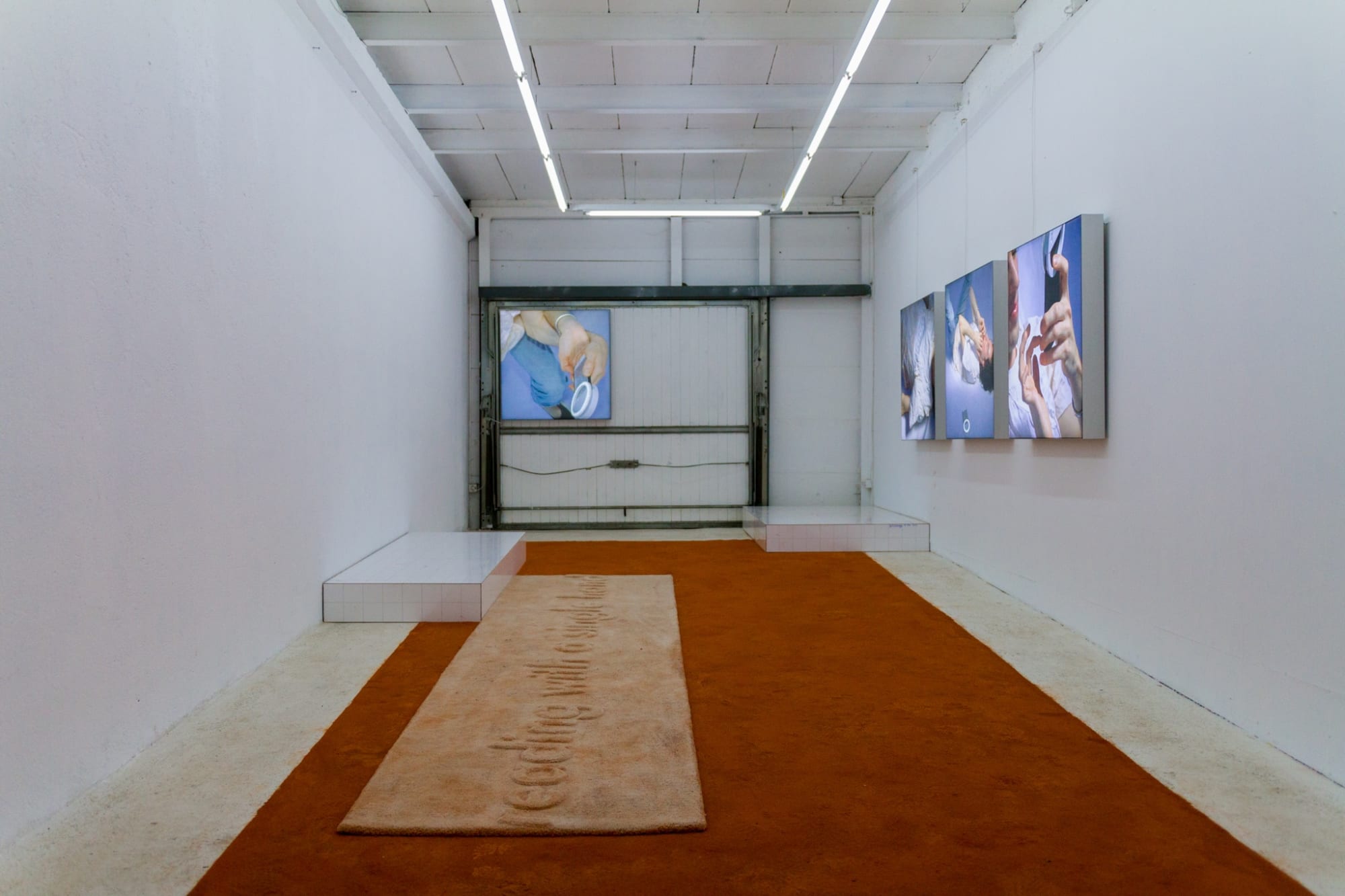 YGRG14X: reading with a single hand II