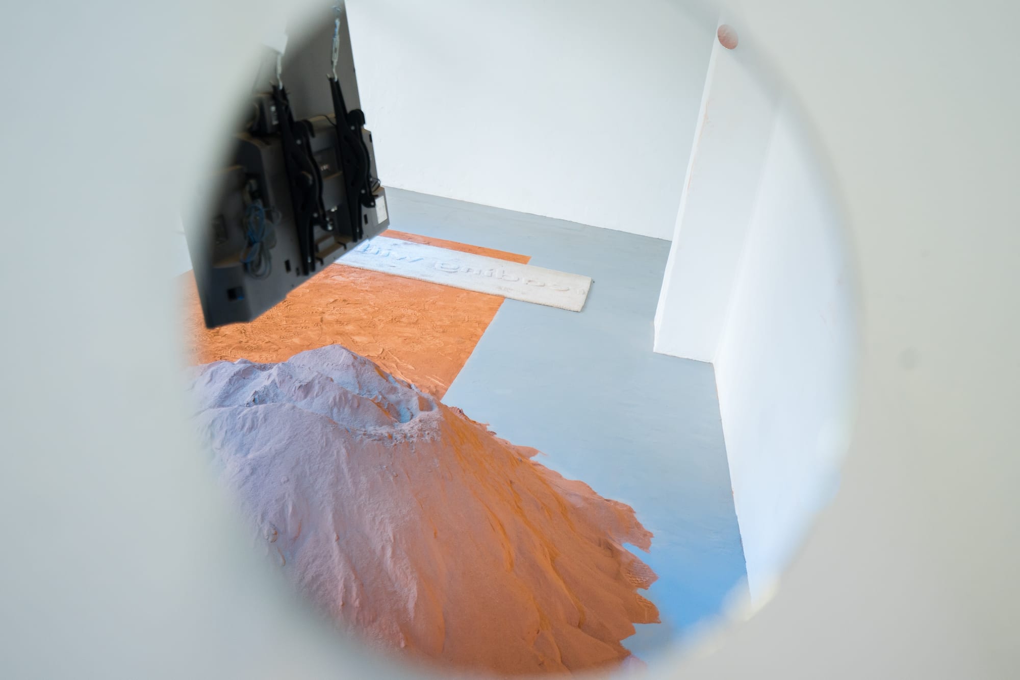 YGRG14X: reading with a single hand VIII