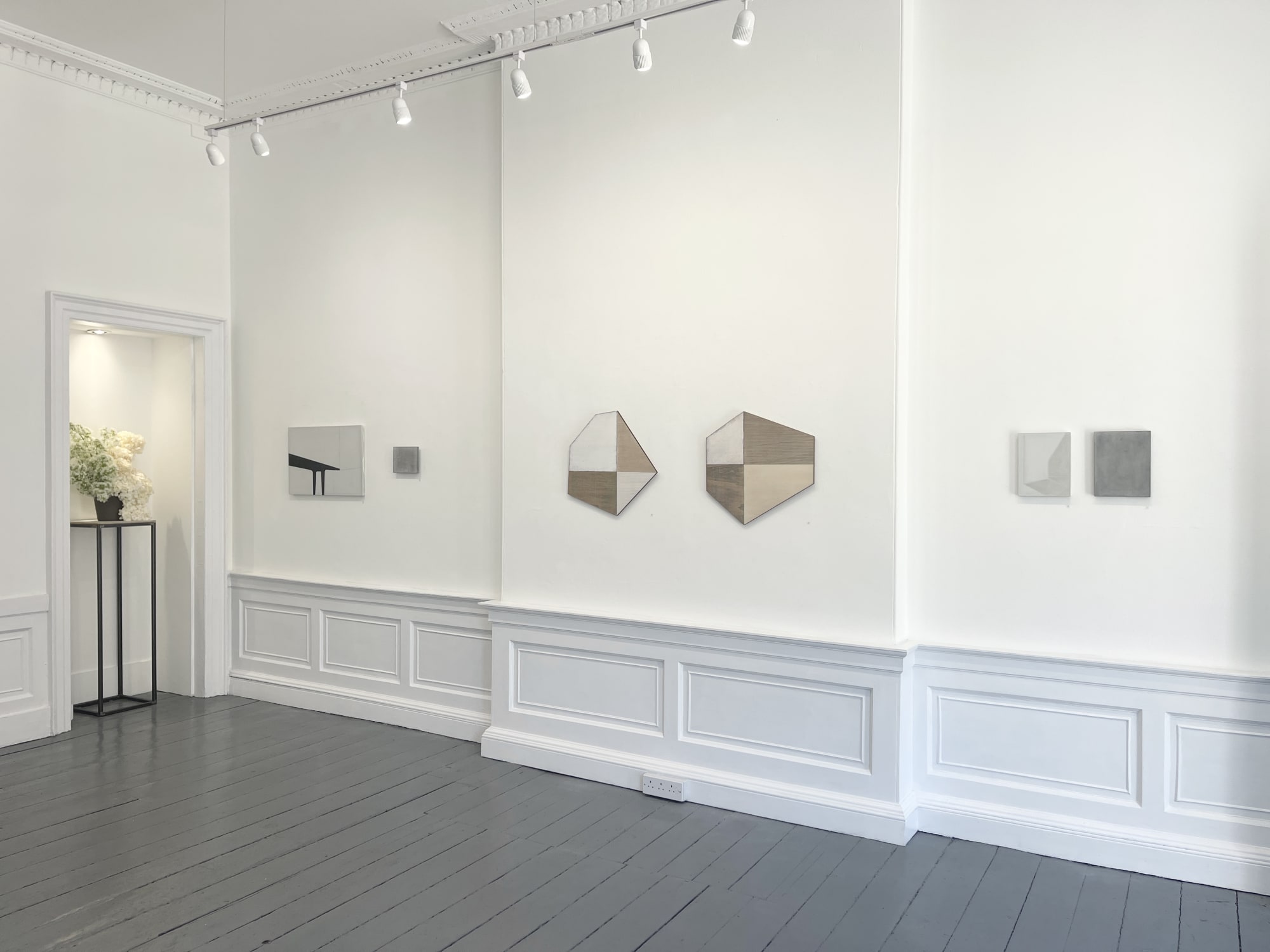 Abstract and minimal galleries edinburgh