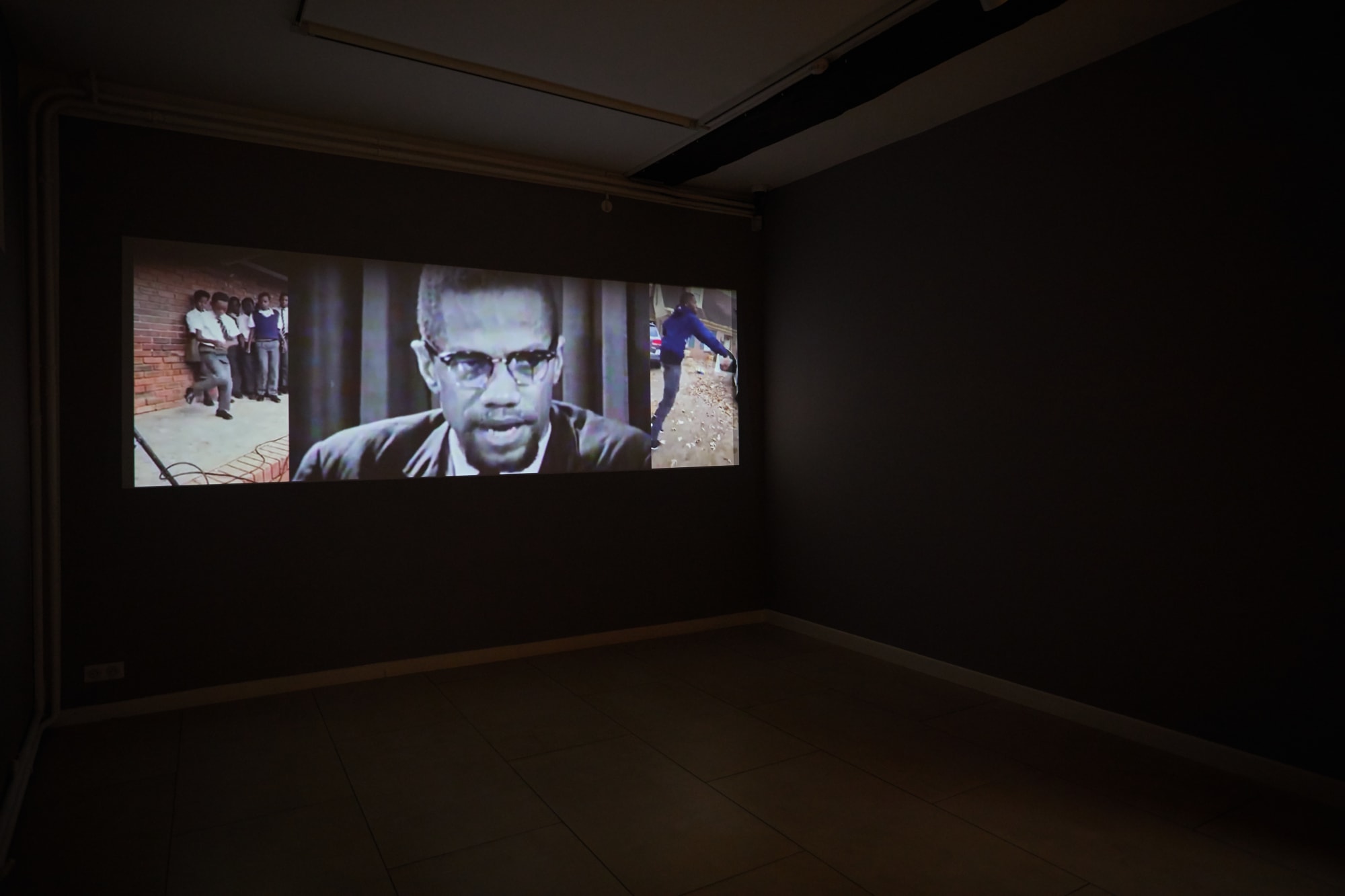 Santiago Mostyn Installation view of Altarpiece, Institut Suédois, Paris, France, 2019