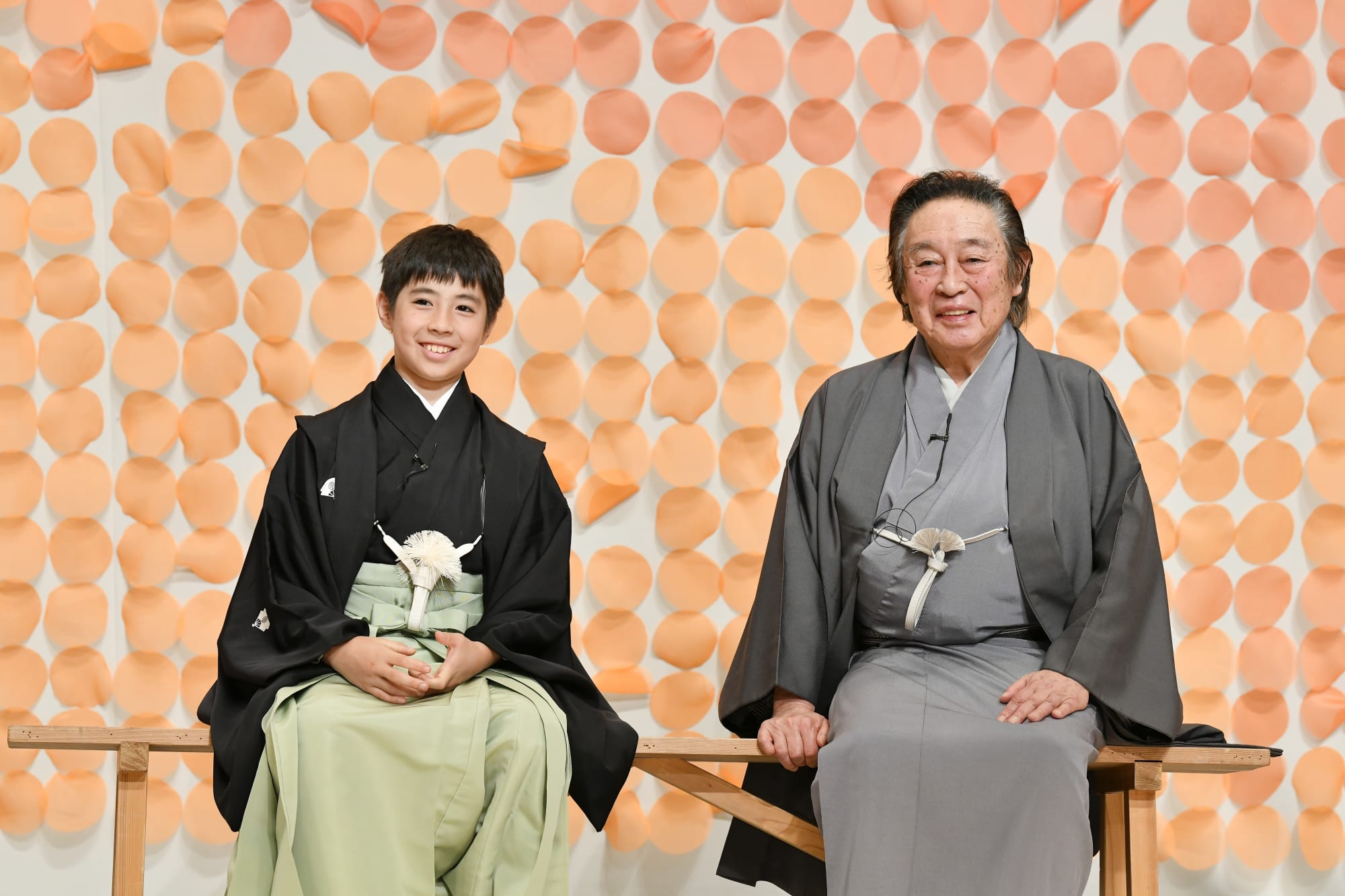 Xavier Veilhan, Installation view, Le rideau de Maholo, Théâtre Kabuki, Japon, 2023, Courtesy of Xavier Veilhan and Andréhn-Schitpjenko, © SHOCHIKU, ADAGP Paris.