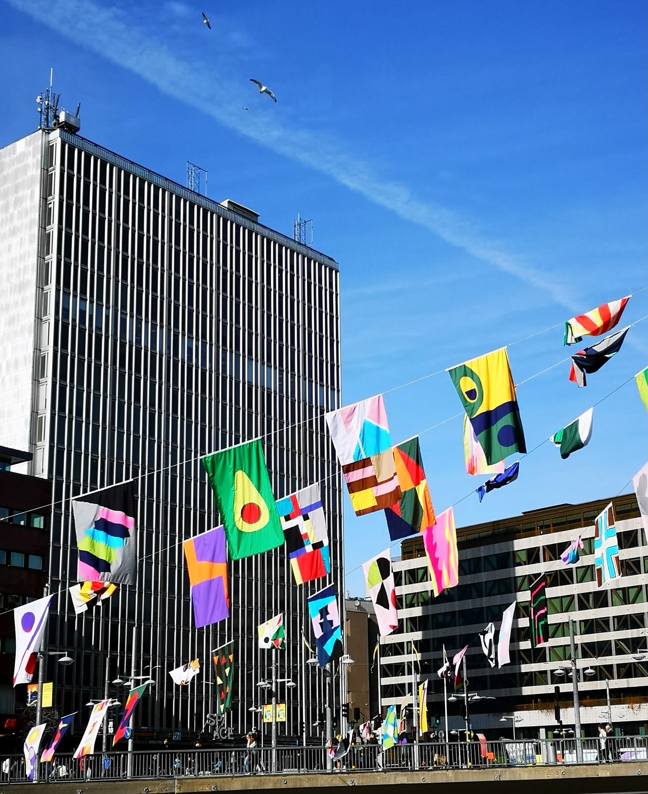 Jacob Dahlgren, The Flag Project, Sergels torg, Stockholm, Sweden, 2022.