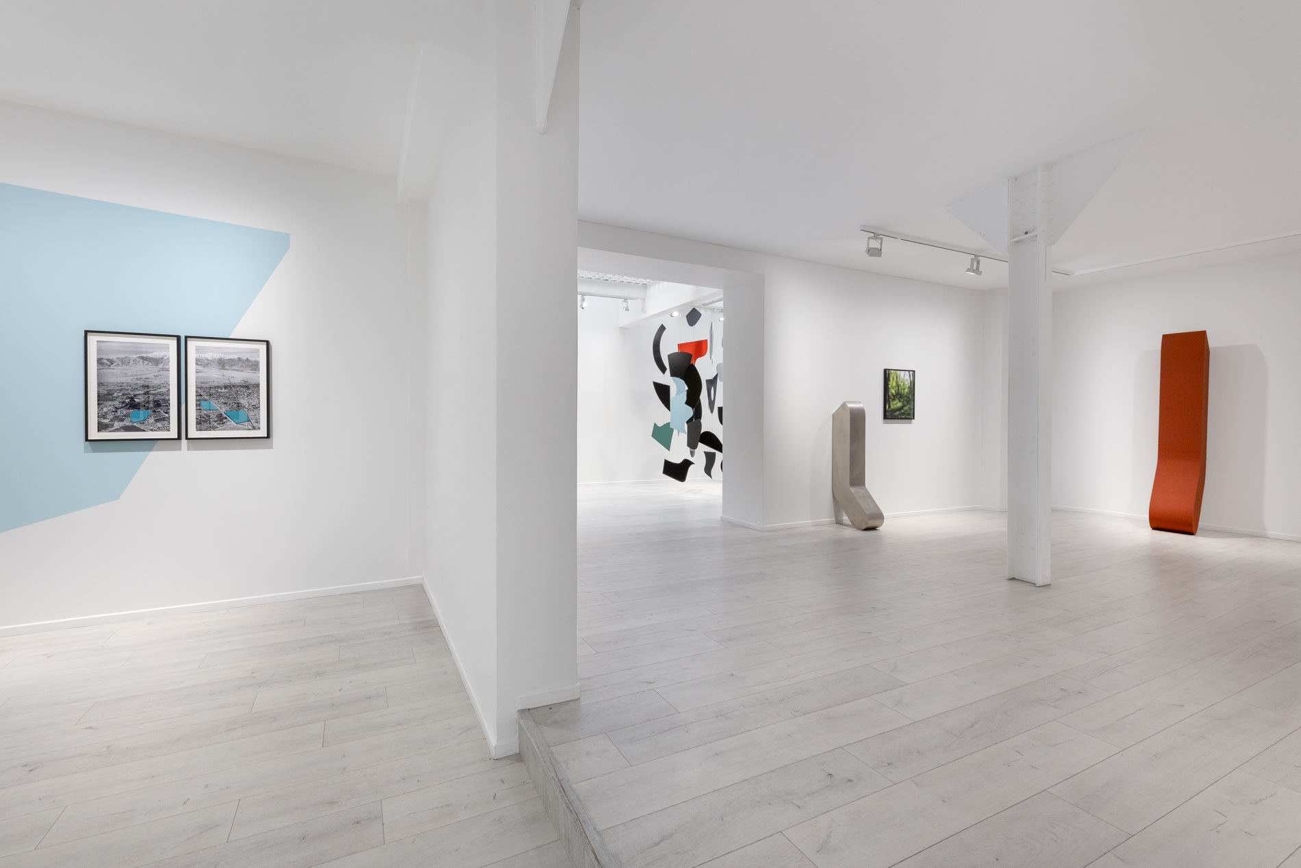 Terence Gower Installation view, Trois Installations at Andréhn-Schiptjenko Paris, 2025.