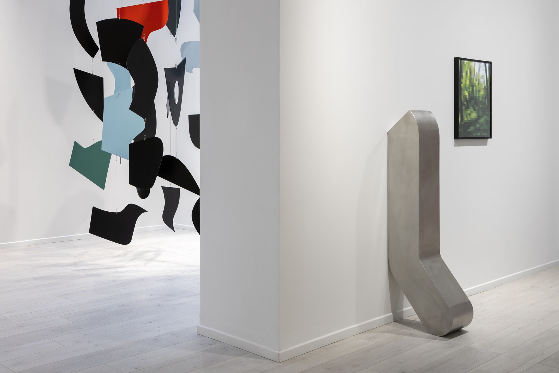 Terence Gower Installation view, Trois Installations at Andréhn-Schiptjenko Paris, 2025.