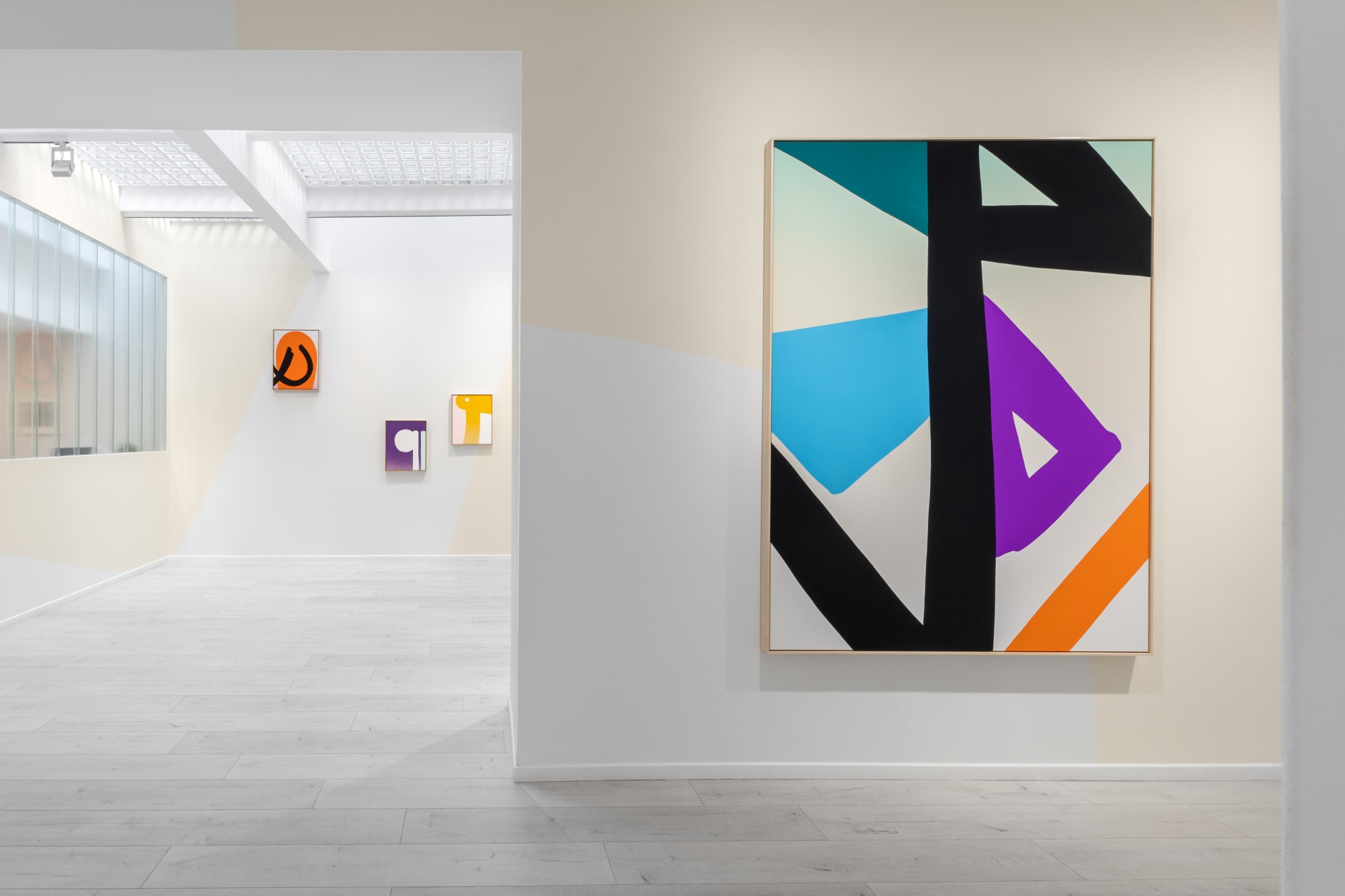 Cornelia Baltes Installation view, The Sun Stumbles In, Andréhn-Schiptjenko Paris, France, 2025.