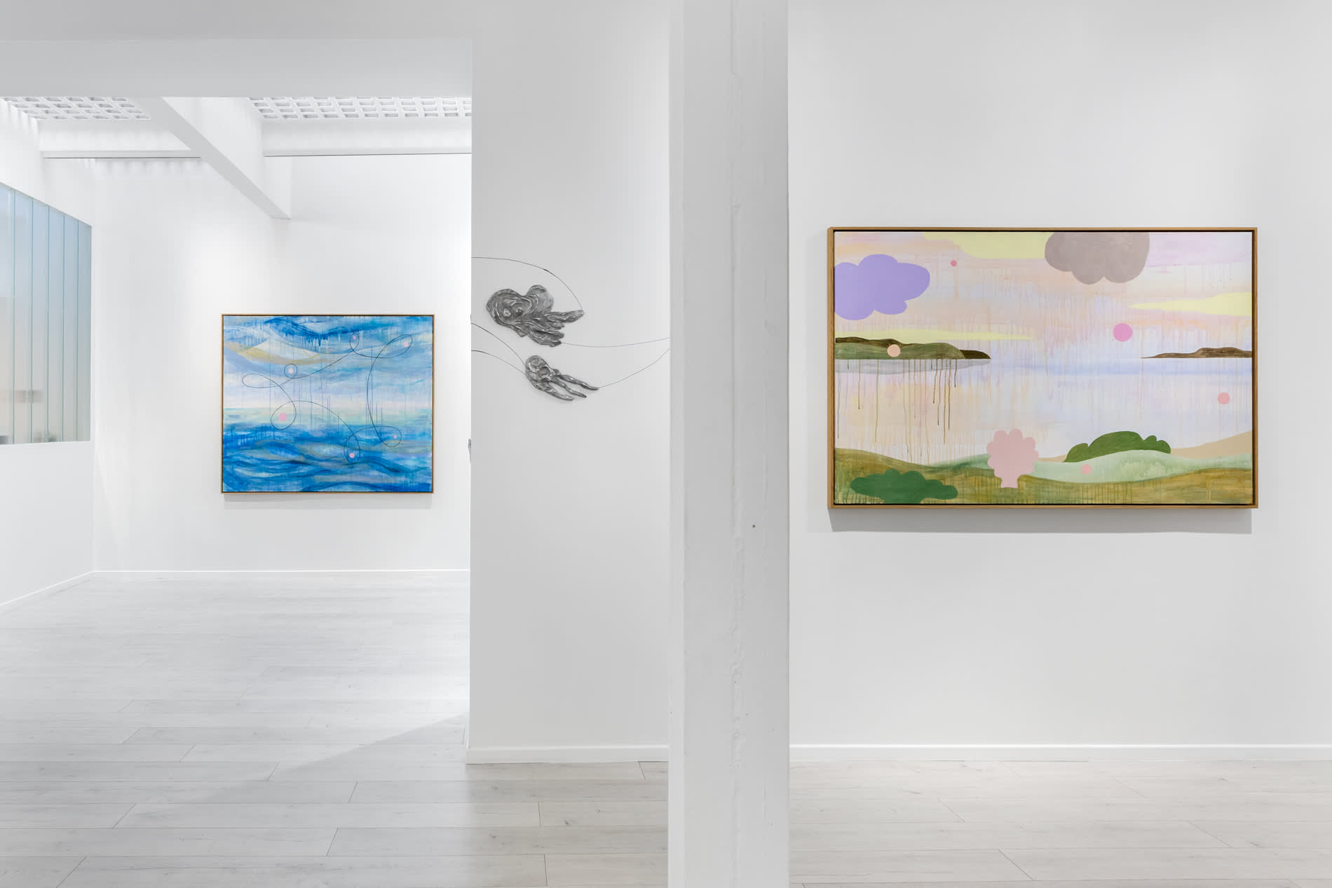 Carin Ellberg Installation view, Coastal settlers and species from the sea, Andréhn-Schiptjenko Paris, 2025.