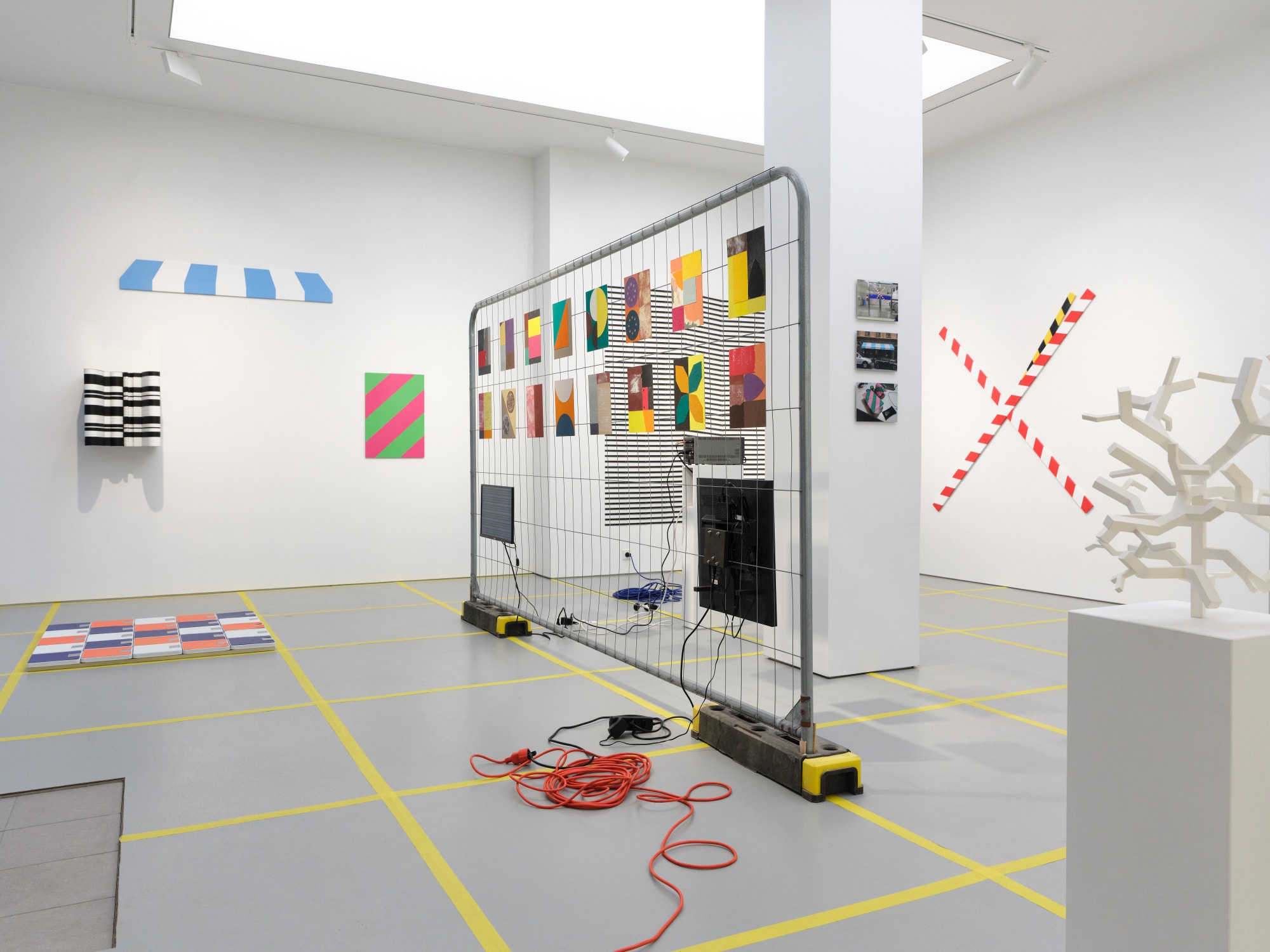 Jacob Dahlgren Installation view 'Retrospektiv kommersiell: Live in Your Head' Andréhn-Schiptjenko, Stockholm, Sweden, 2026