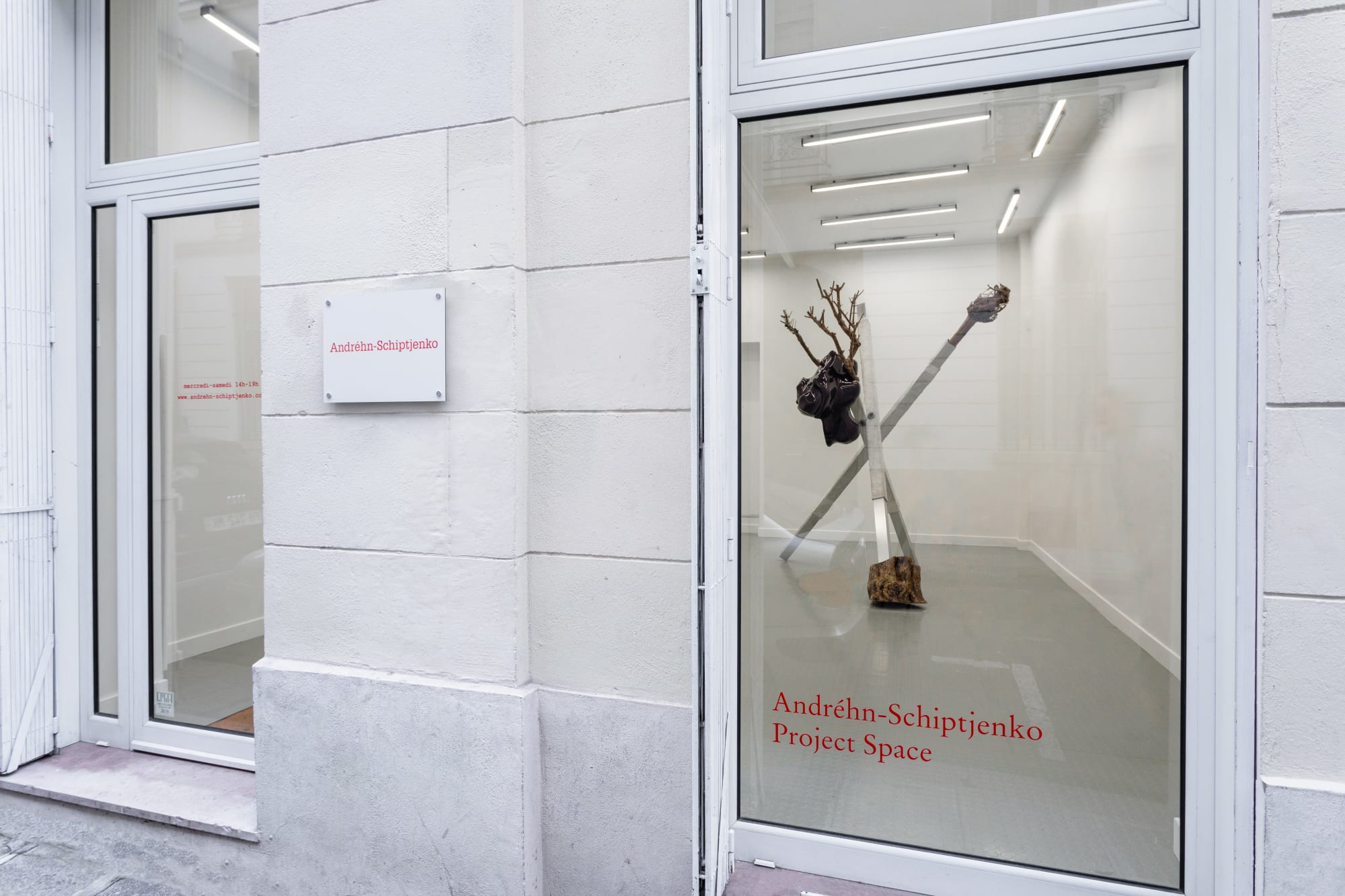 Siobhán Hapaska Installation view Andréhn-Schiptjenko, Paris, France, 2019
