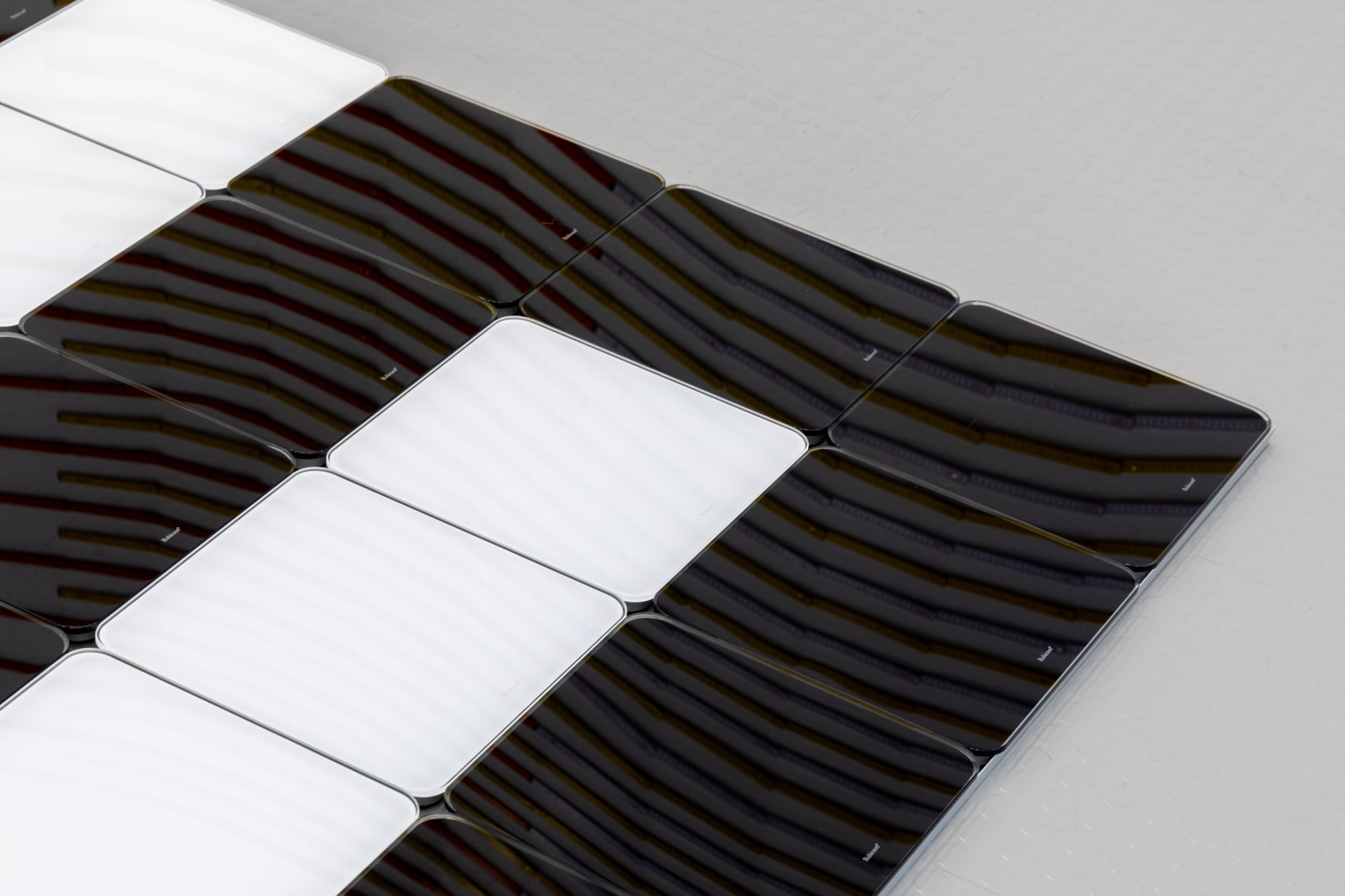 Jacob Dahlgren Installation view, Andréhn-Schiptjenko, Paris, France, 2021.