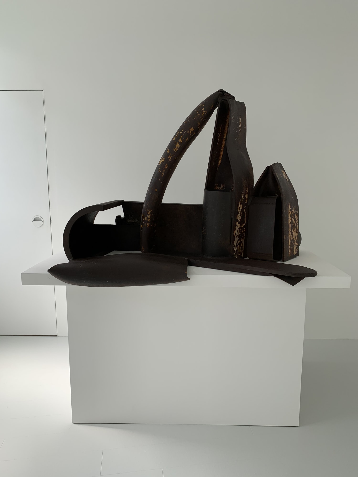 Anthony Caro, Table Piece S-17 “Mountain”, 1994/95