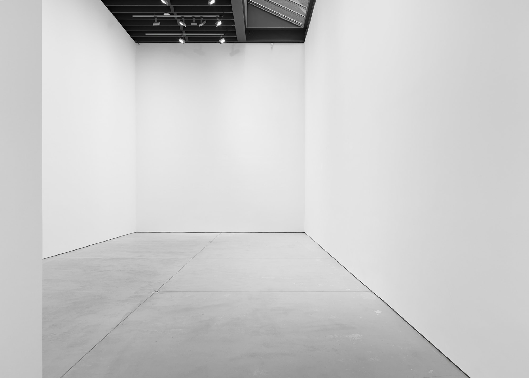 Empty gallery - large back room.