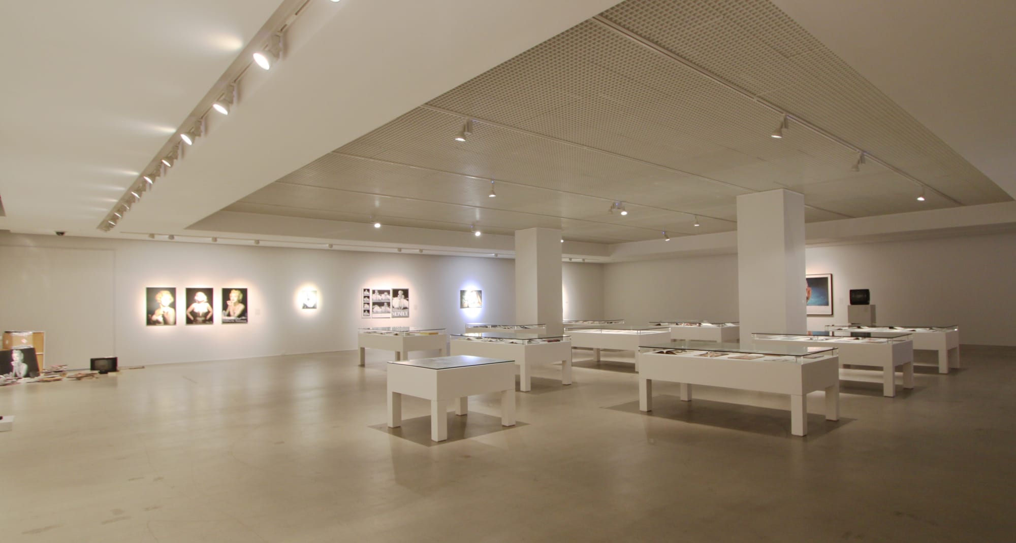 KANG Hyungkoo and His Muse: Oh! Marilyn