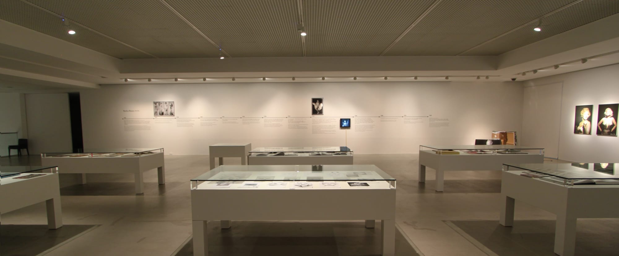 KANG Hyungkoo and His Muse: Oh! Marilyn