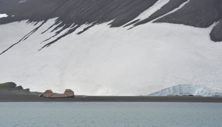 HAN SUNGPIL, DECEPTION ISLAND, SOUTH SHETLAND ISLANDS, ANTARCTIC OCEAN IV, 2014