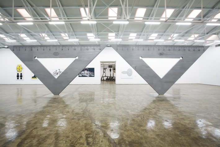 WANG Luyan: Sawing or Being Sawed