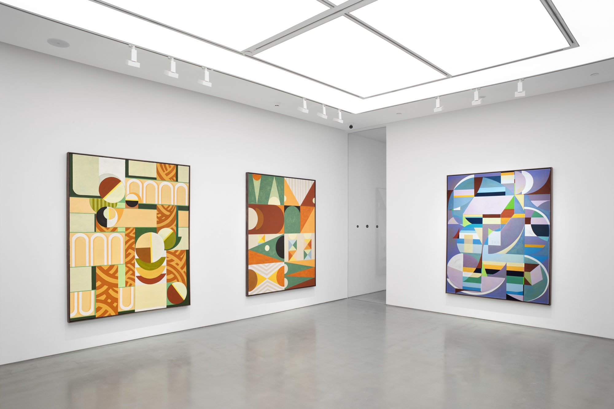 LIANG Manqi: Gazing at The Imaginary