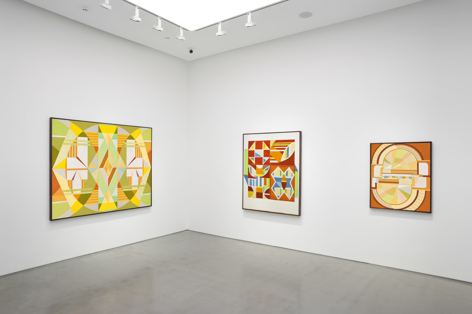 LIANG Manqi: Gazing at The Imaginary