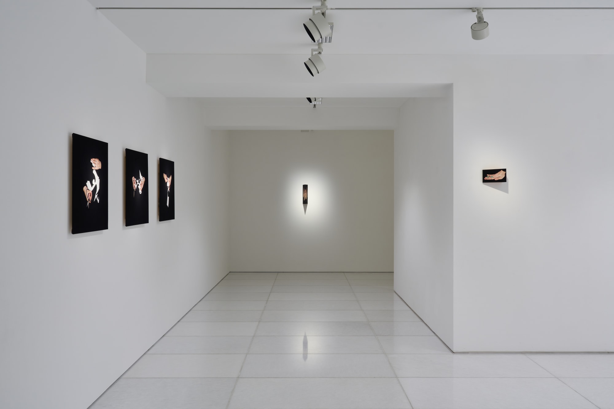 LEE Jinju: Discontinuouscontinuity