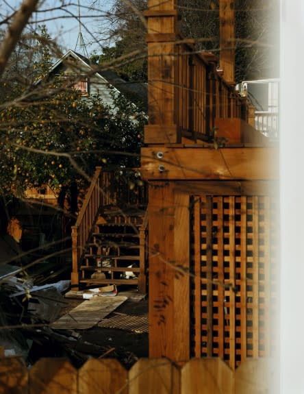 ROE ETHRIDGE, LA BACK YARD, 2006