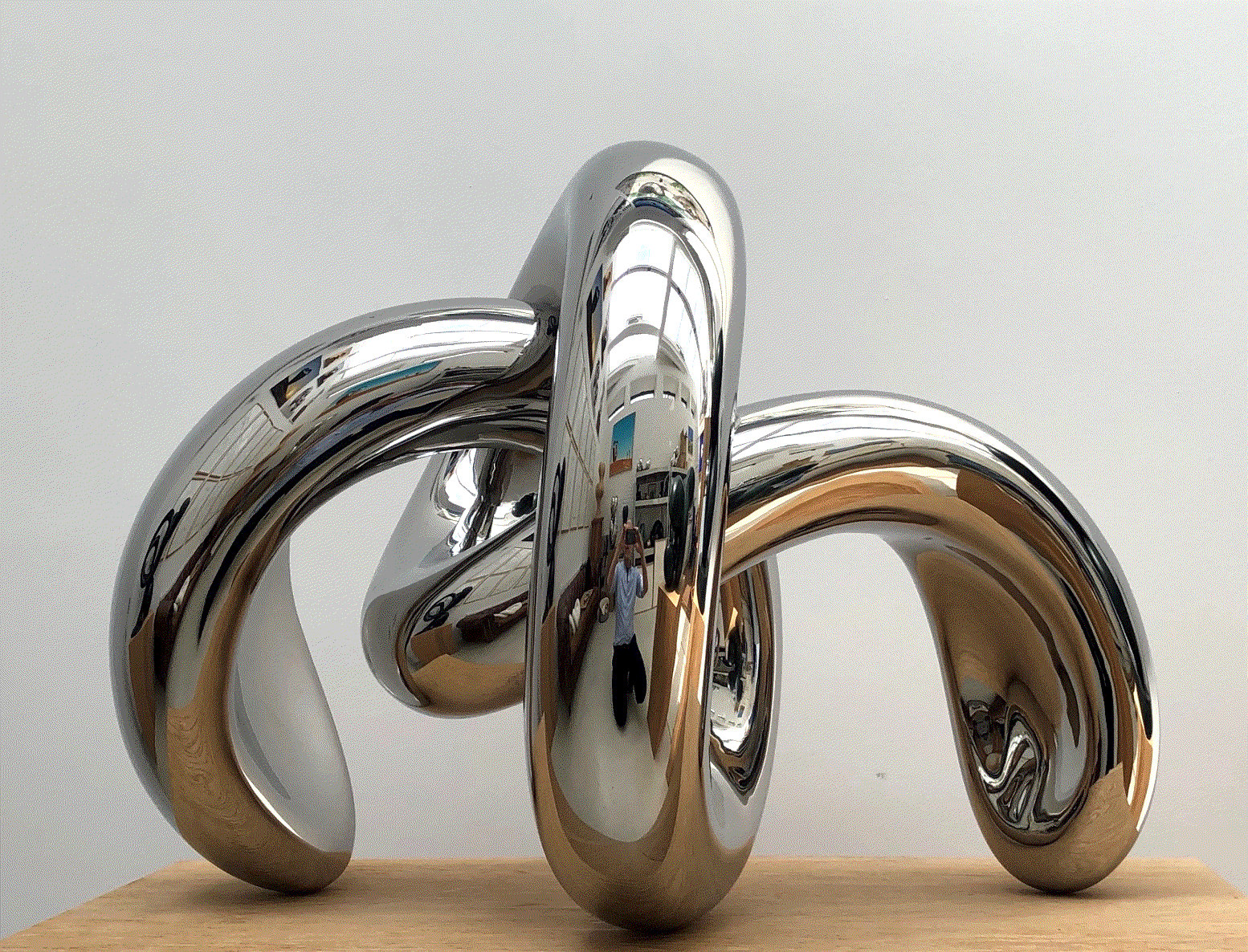 Richard Hudson Crab, 2020 Polished Mirrored Steel 19 3/4 x 28 3/8 x 19 1/4 in 50 x 72 x 49 cm