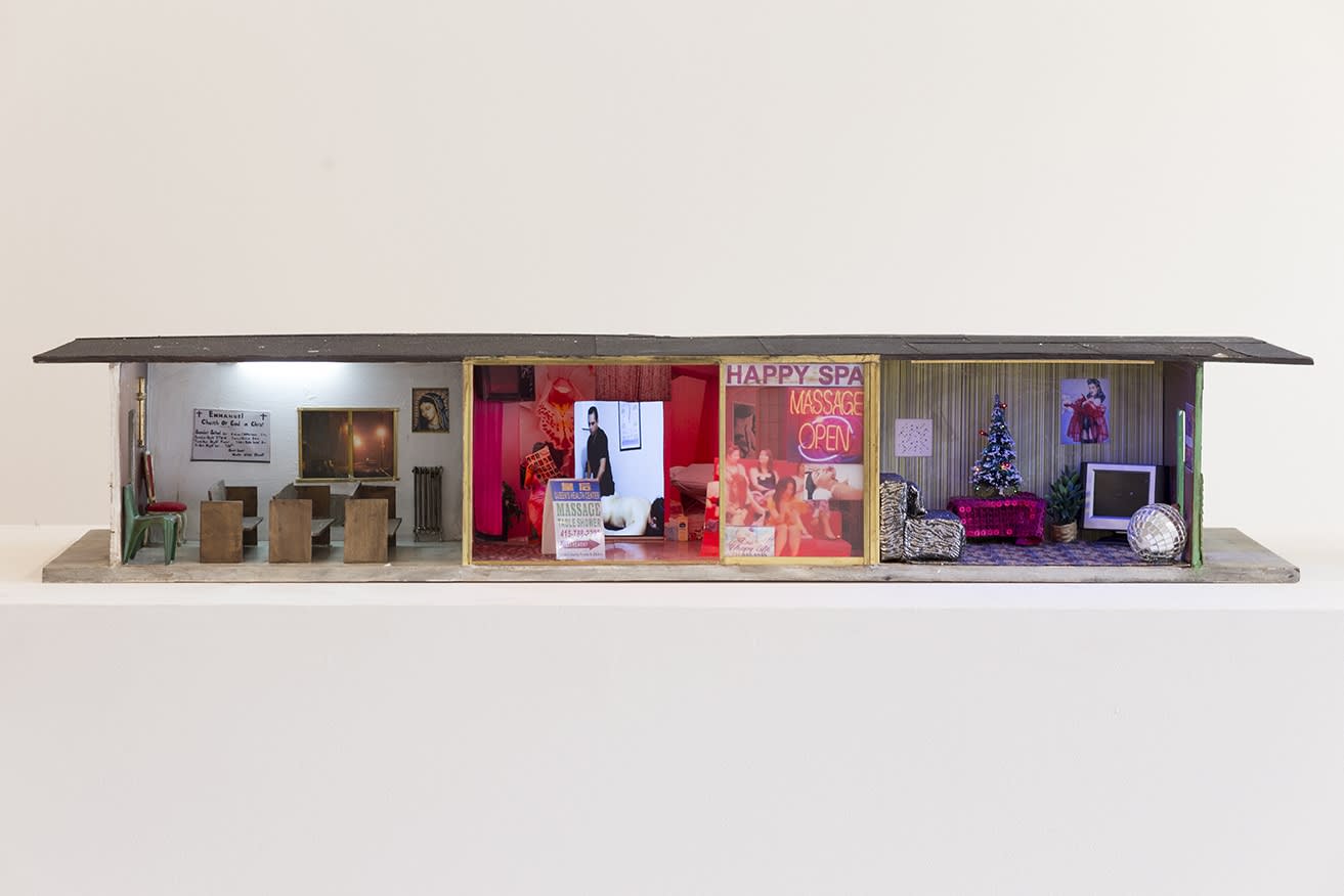 Tracey Snelling, Emmanuel Church of God, Happy Spa, Disco Christmas Living Room, 2017