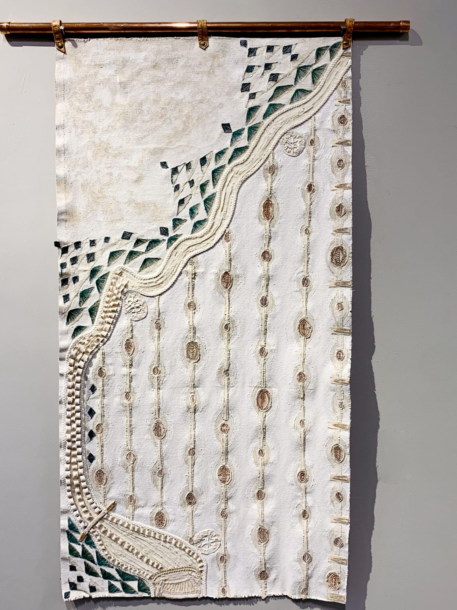 Ellie Barnet & Hannah Tarkinson: The Anatomy of In Between