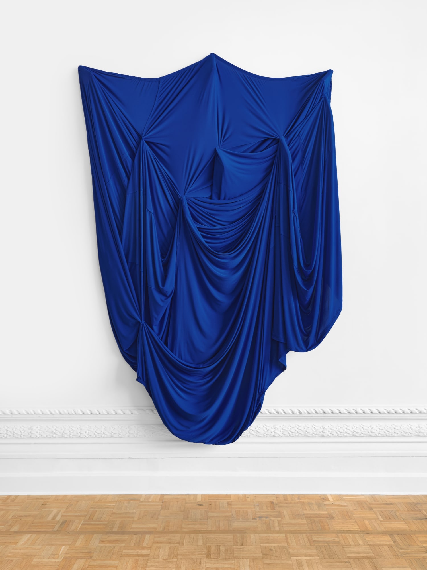 Michael Landy Sovereign, 1988/2024 nylon, lycra, polyester, metal clips 227 x 172 cm. 89 1/4 x 67 3/4 in.