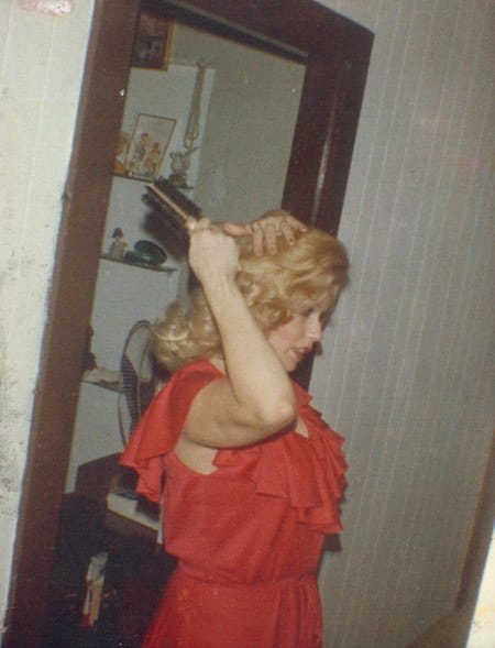 Zoe Crosher – Autoportrait