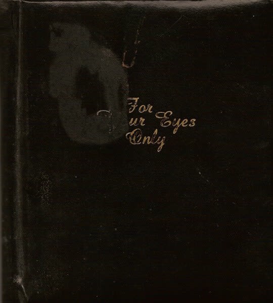 Zoe Crosher – Autoportrait