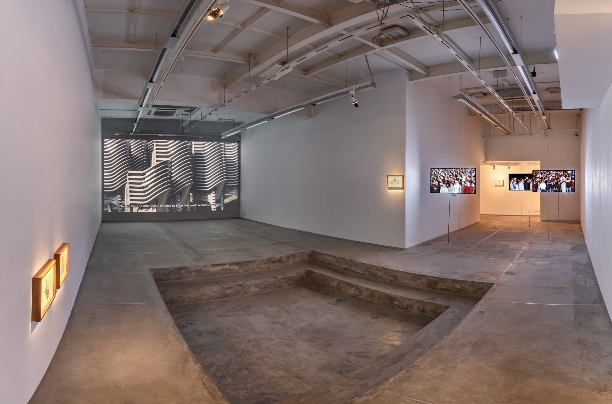 Bani Abidi | The Man Who Clapped for 97 Hours | Experimenter-Hindustan Road | January 15 - February 27, 2016