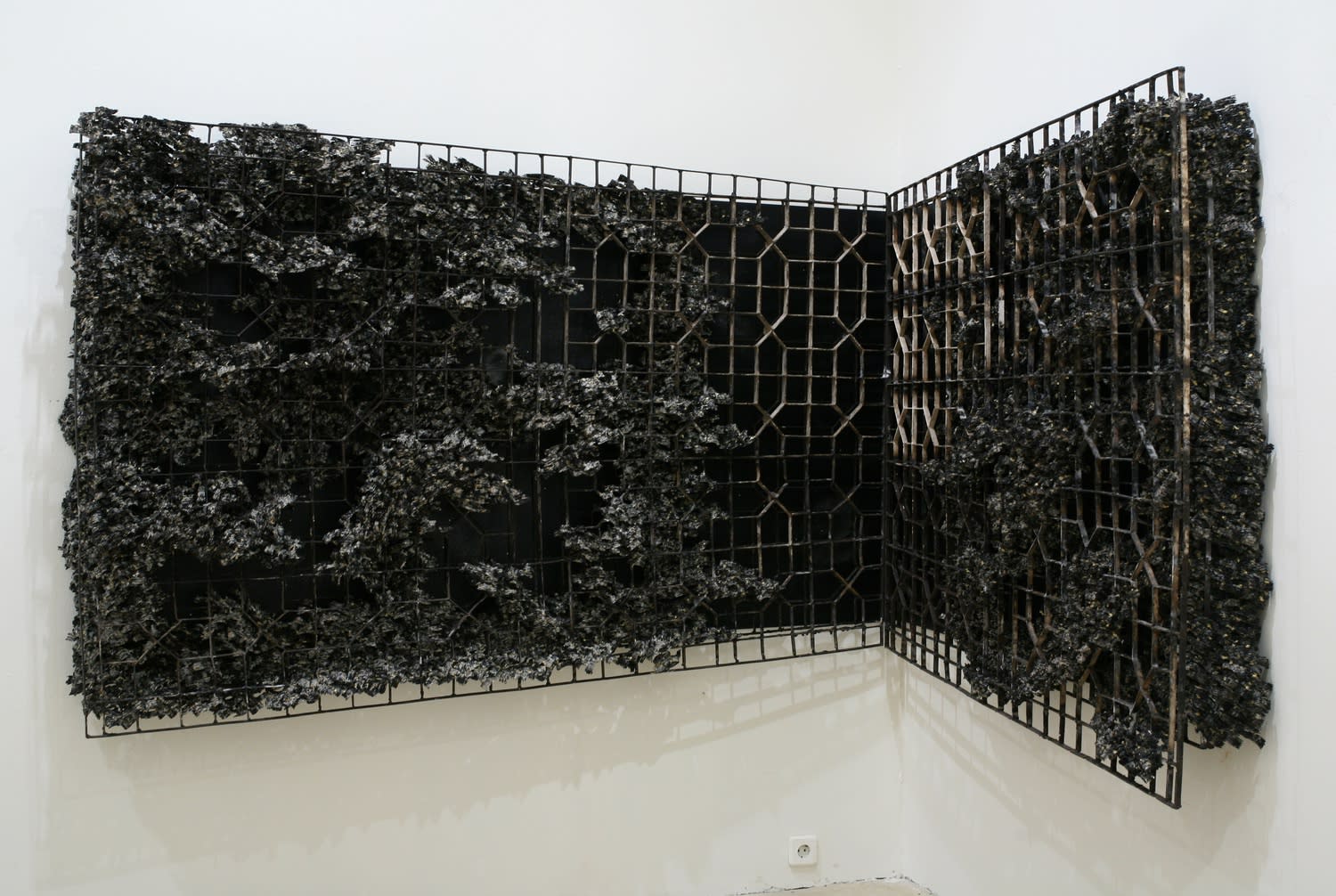 Sakshi Gupta, No Title (From The Series Lavish Absence, 2011 Metal scrap, paint, 412 x 152 x 25 cm