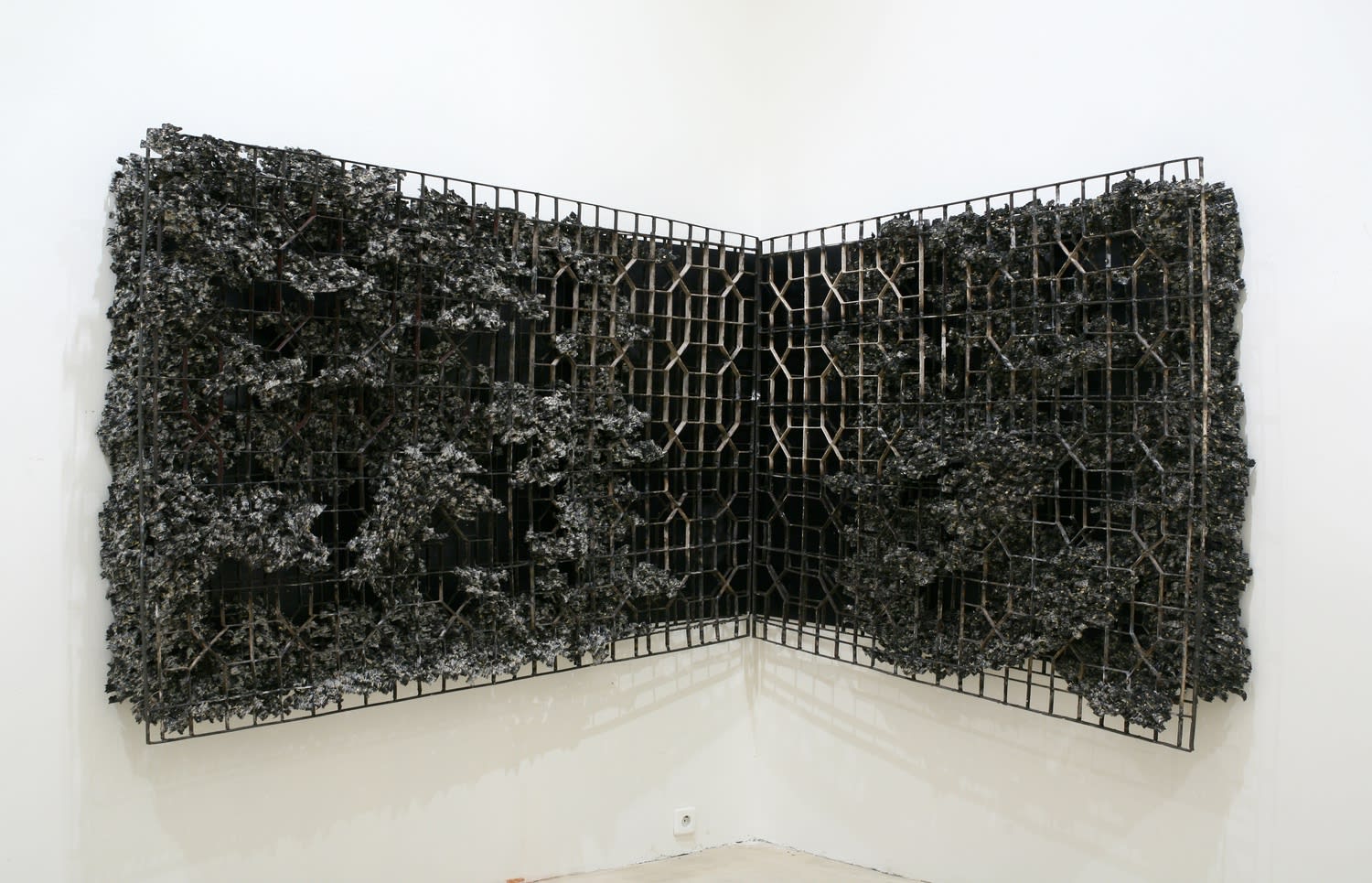 Sakshi Gupta, No Title (From The Series Lavish Absence, 2011 Metal scrap, paint, 412 x 152 x 25 cm