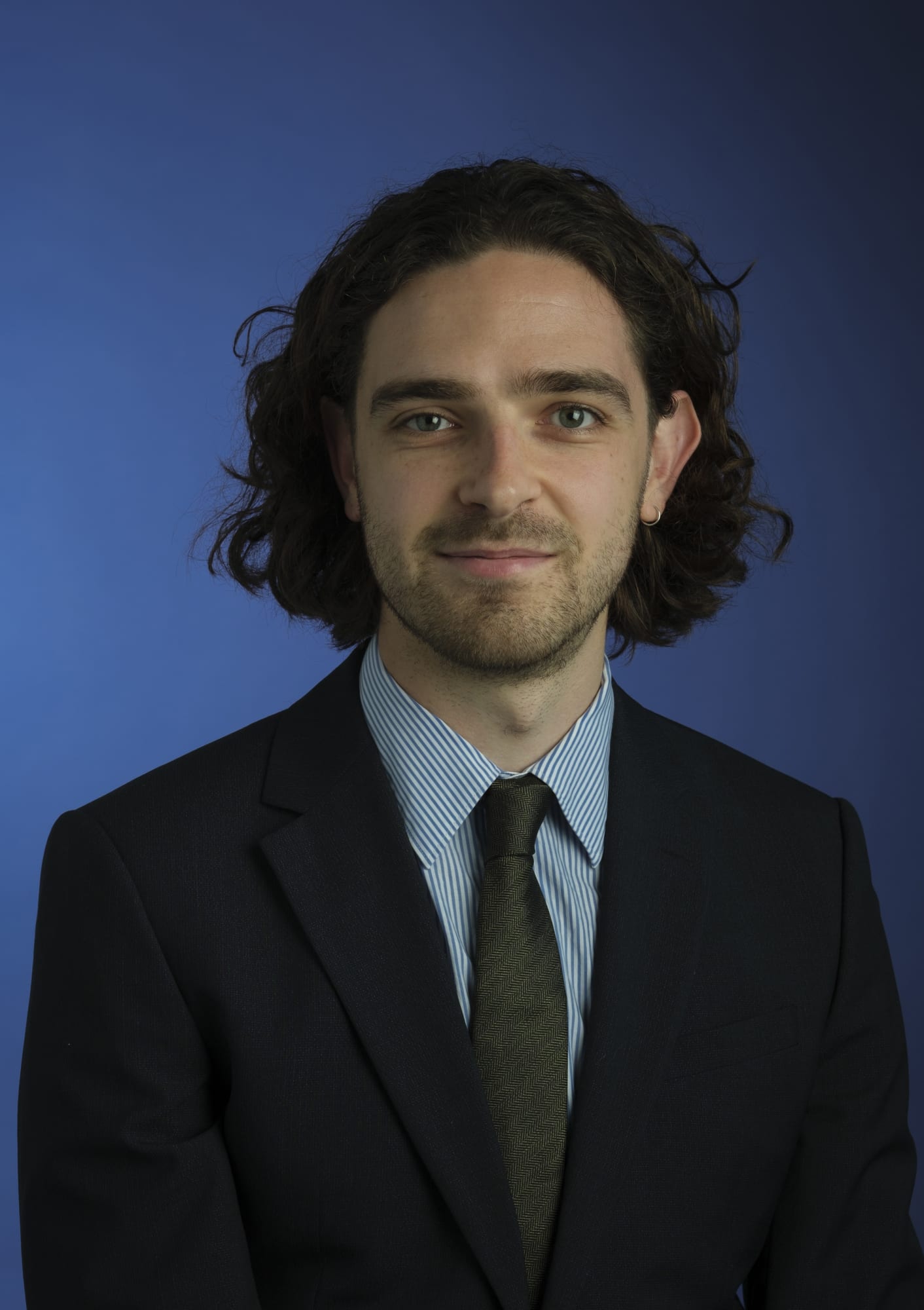 John Lacey John is a Chartered Accountant, managing a range of regulatory and financial statement audits in KPMG’s financial services practice. Primarily, he works with investment managers to assess their governance and controls in safeguarding their clients’ money and assets, reporting breaches to the FCA and deficiencies to executive committees. John studied French and Economics at Glasgow University, including a year studying fashion in Quebec and language in France. John joined the Edinburgh Printmakers Board in 2025.