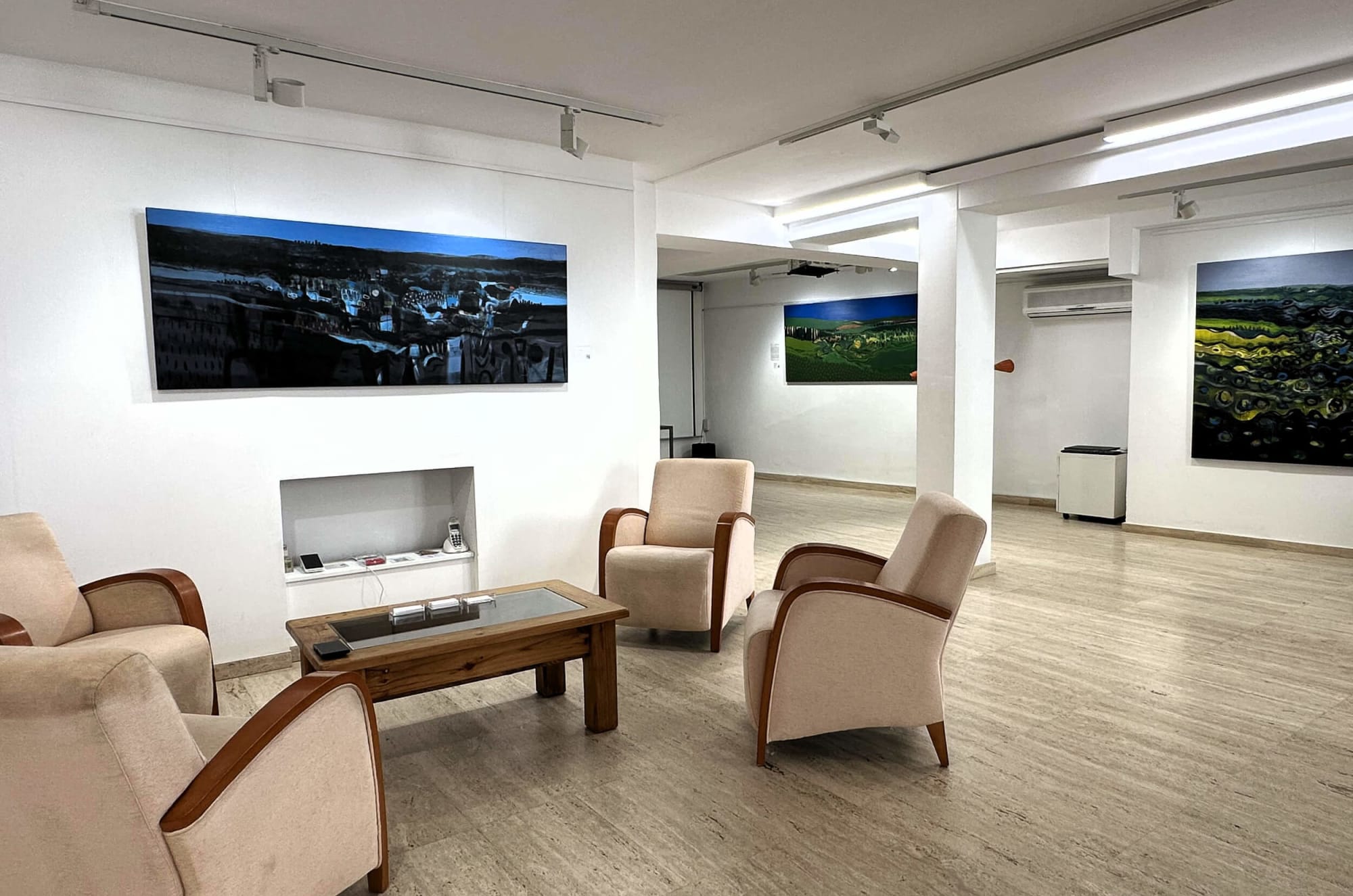 Miska MOHMMED - Solo Show - WHISPERS BETWEEN THE WAVES