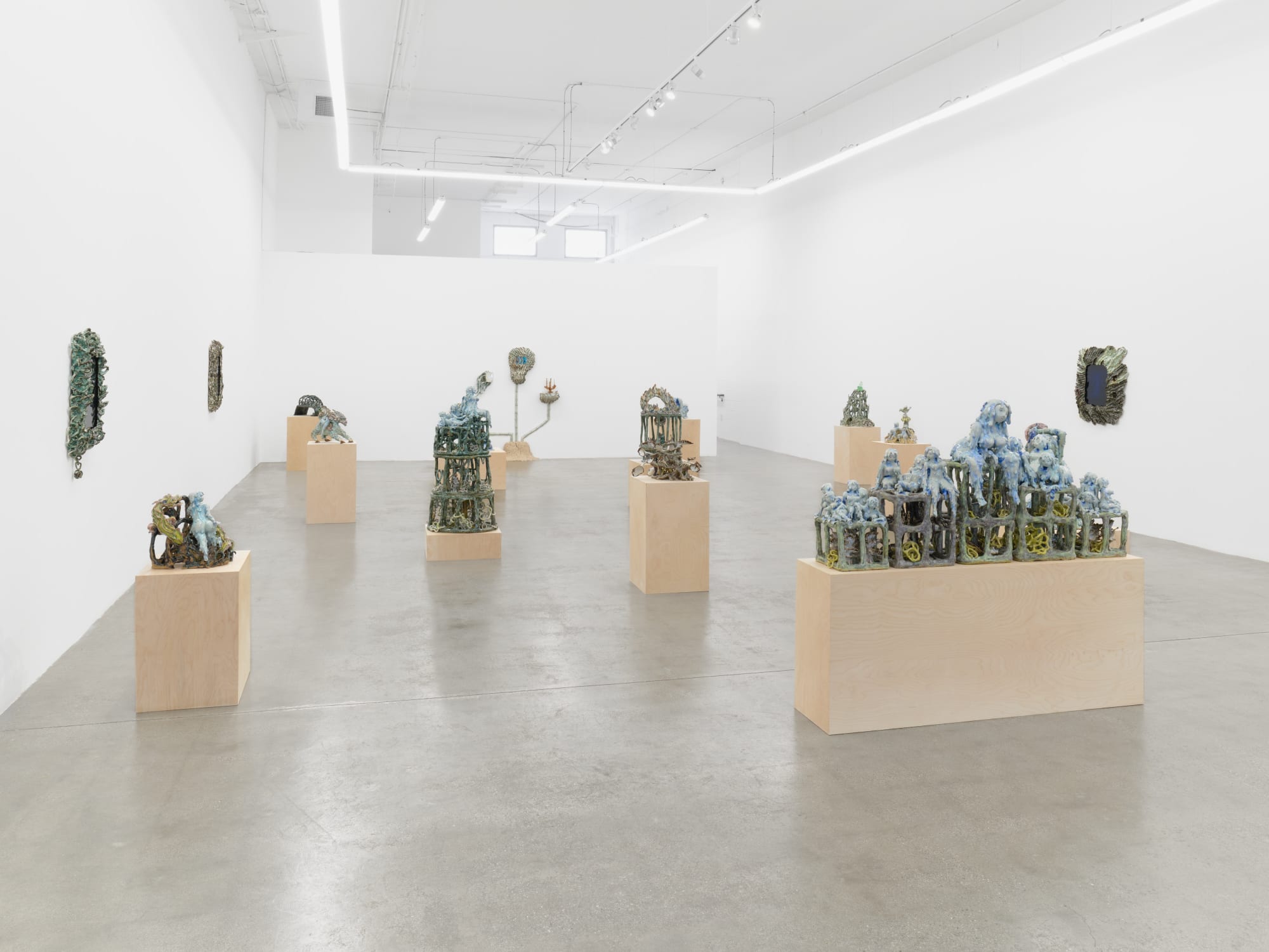 Amia Yokoyama "Unfurling Edge"