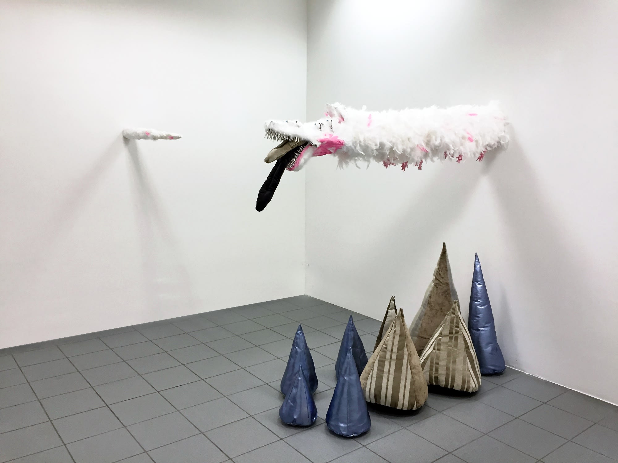 Daydreaming Heart exhibition by Raluca Arnautu installation view