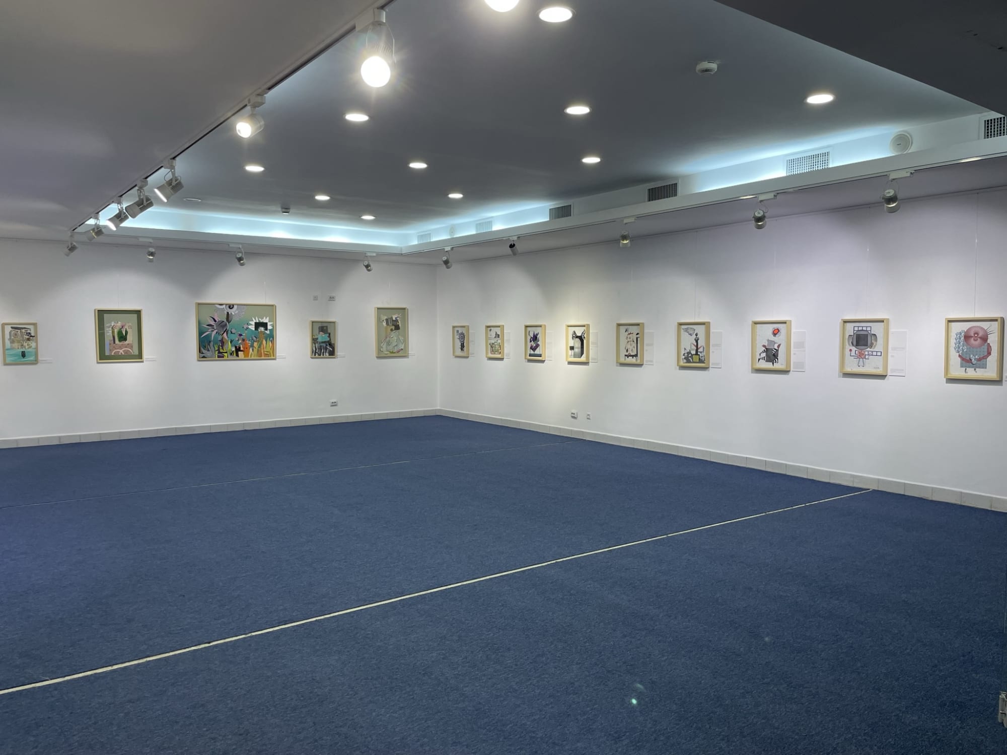 RALUCA ARNĂUTU: DREAM ON