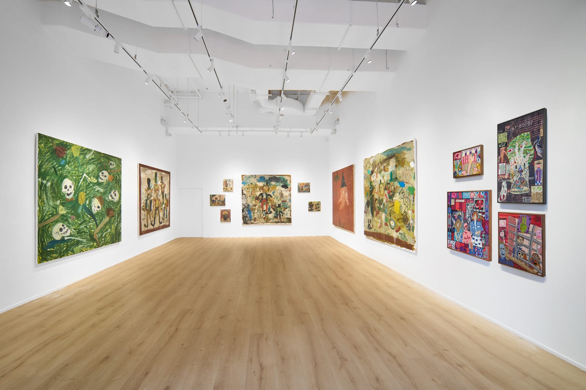 SMART IDIOTS CURATED BY MATÍAS SÁNCHEZ