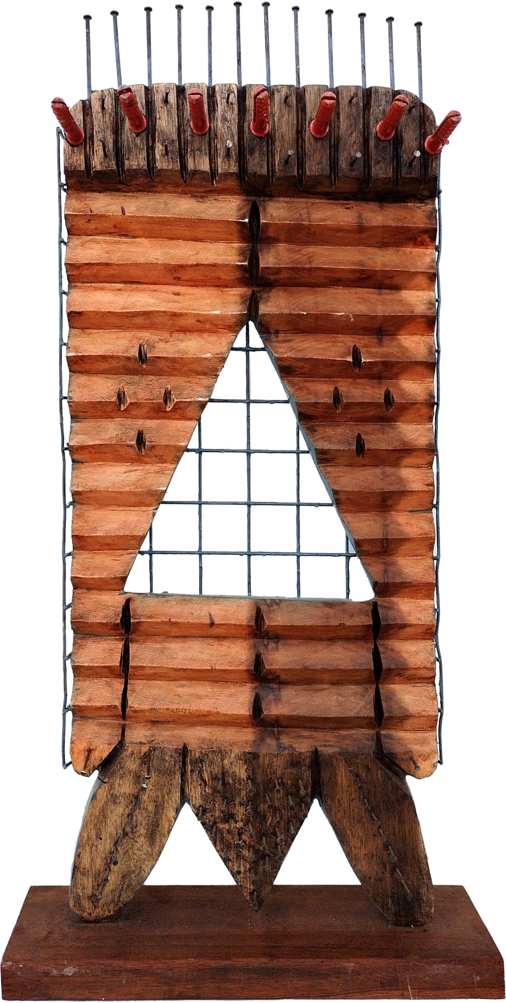 MASONGI "No Triangulado", 2022 Mixed media on wood 83 x 38 x 13 cm