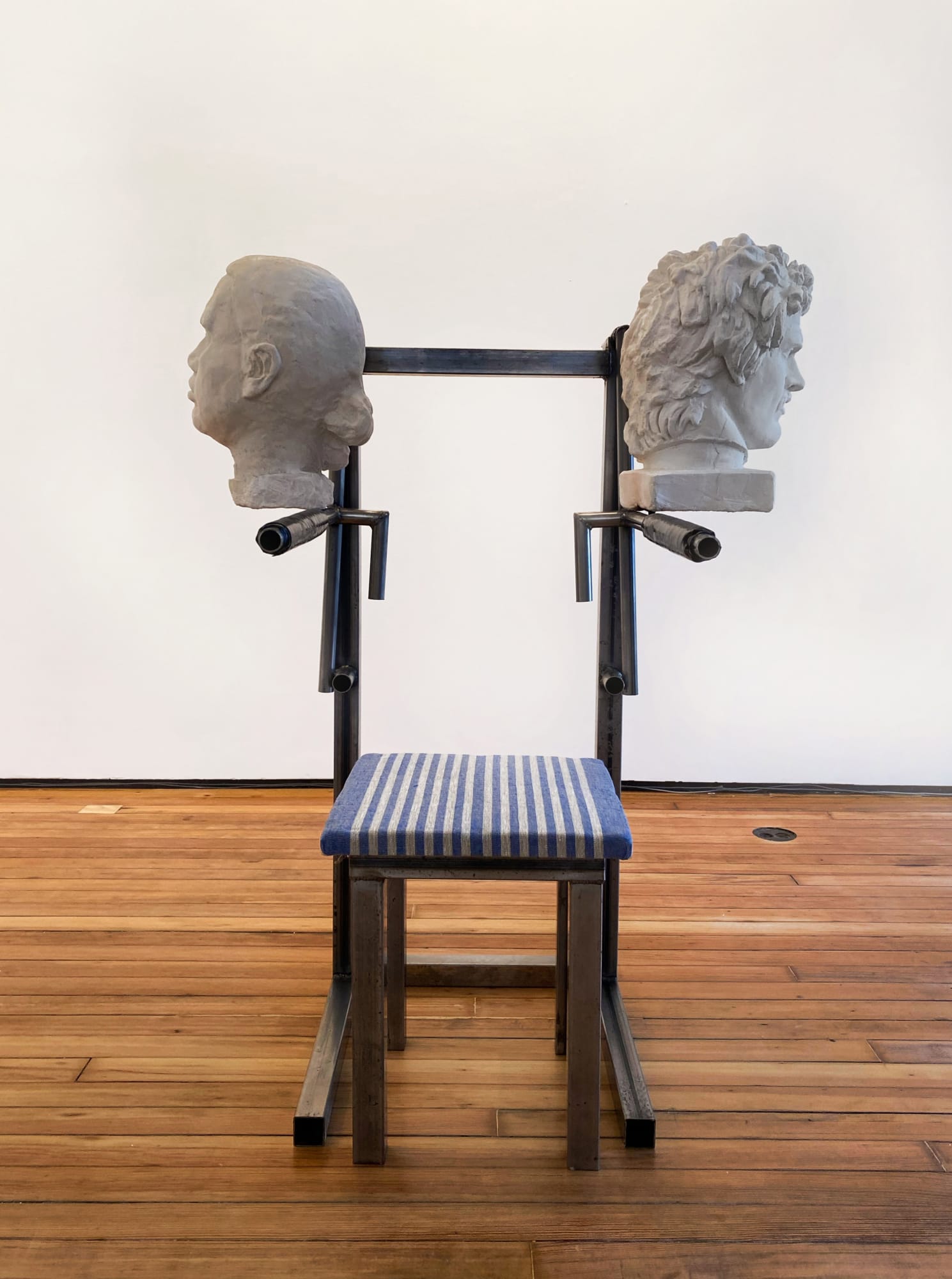 AUGUSTAS SERPINAS, LATERAL SHOULDER RAISE WITH ĄŽUOLAS AND DYING GAUL, 2023